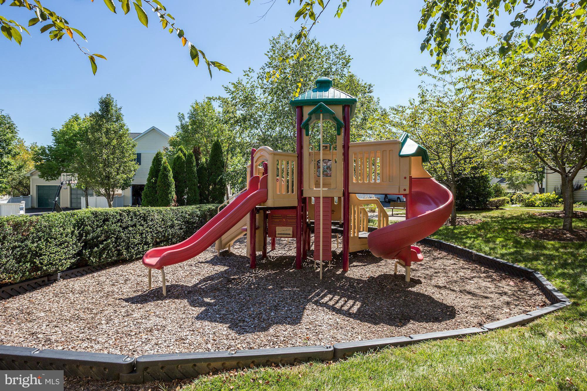 KING FARM WATKINS POND - Residential