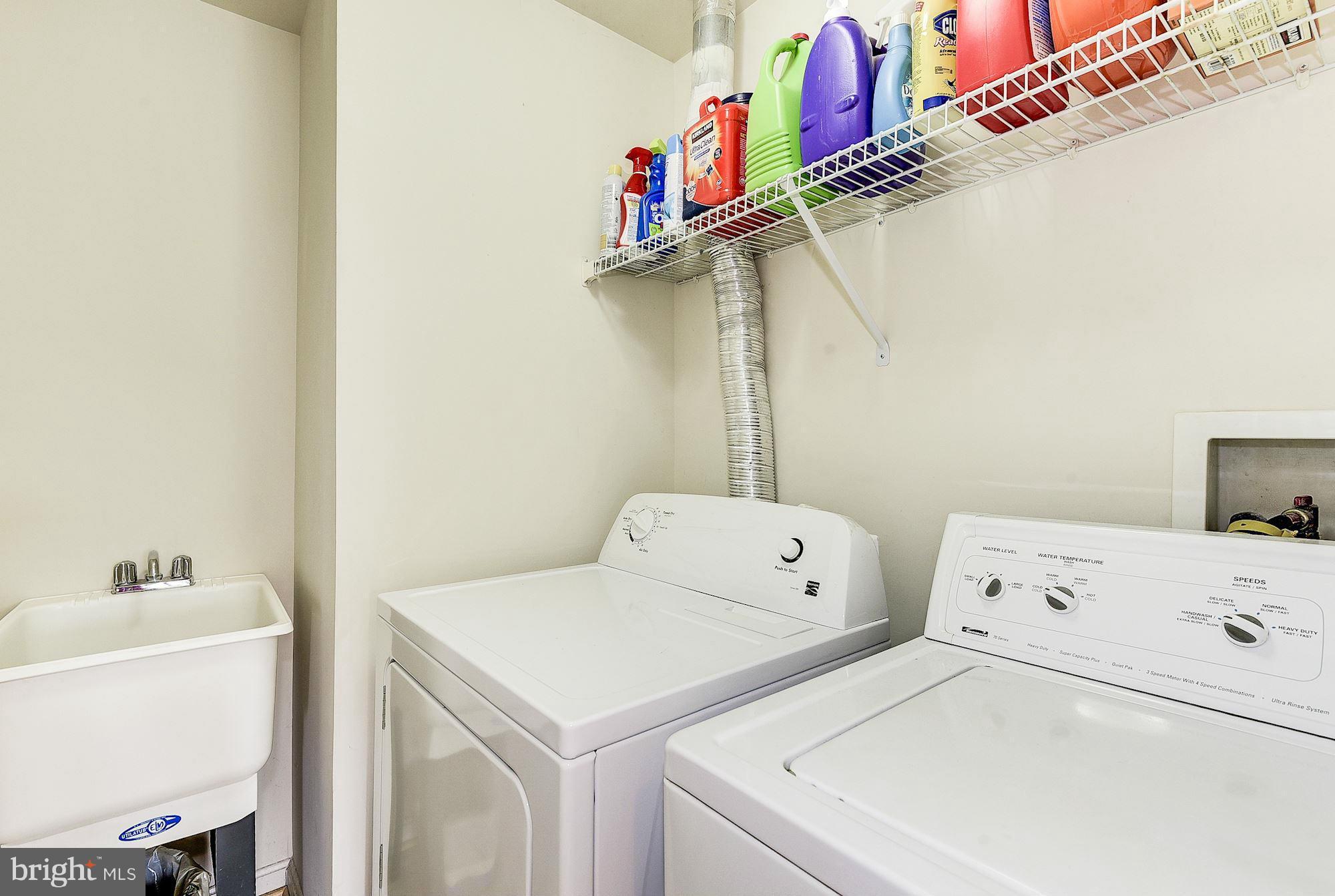 KING FARM WATKINS POND - Residential