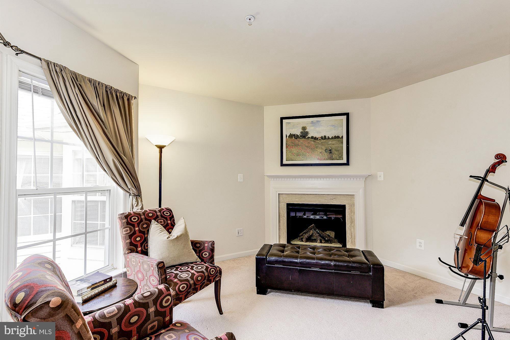 KING FARM WATKINS POND - Residential