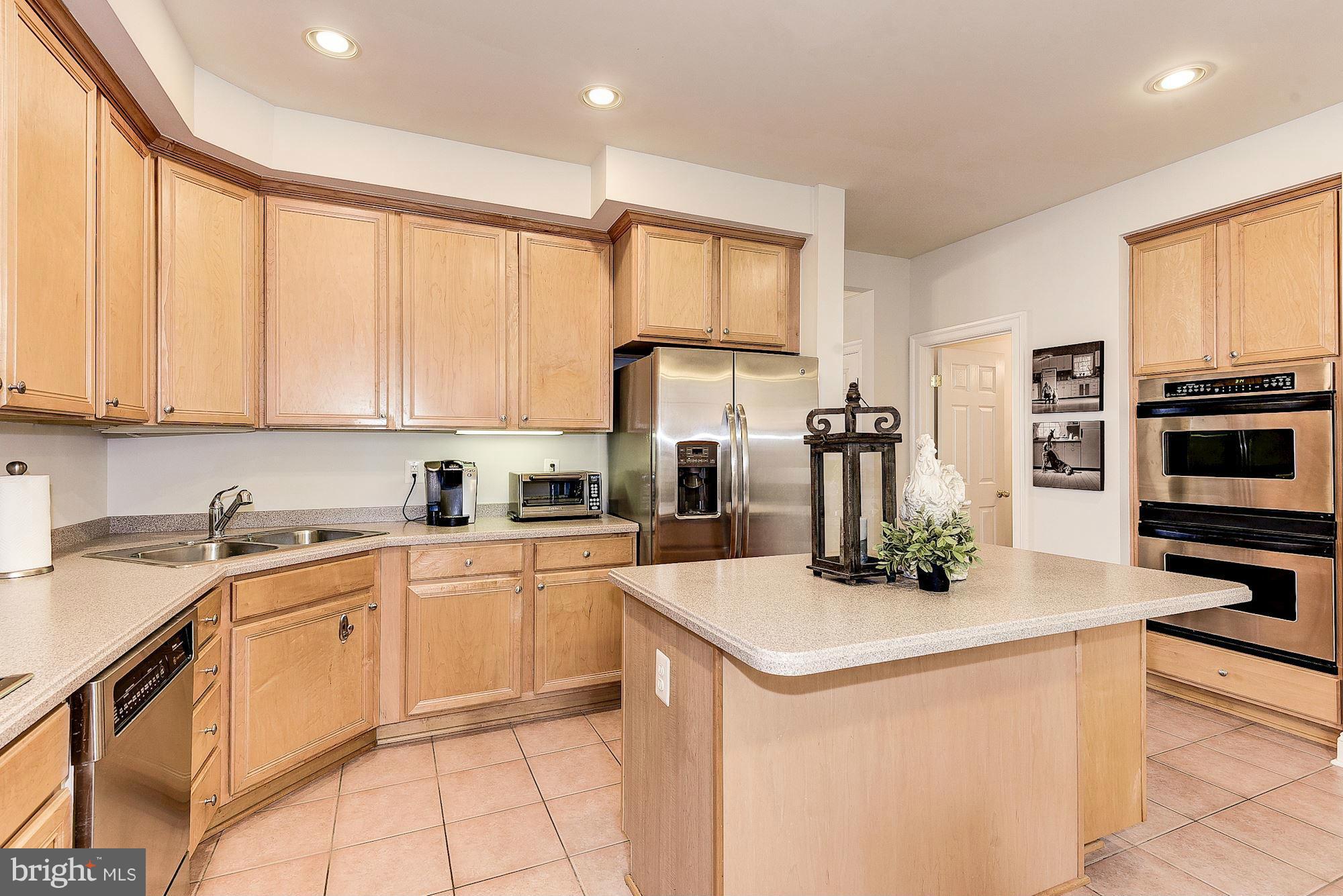 KING FARM WATKINS POND - Residential