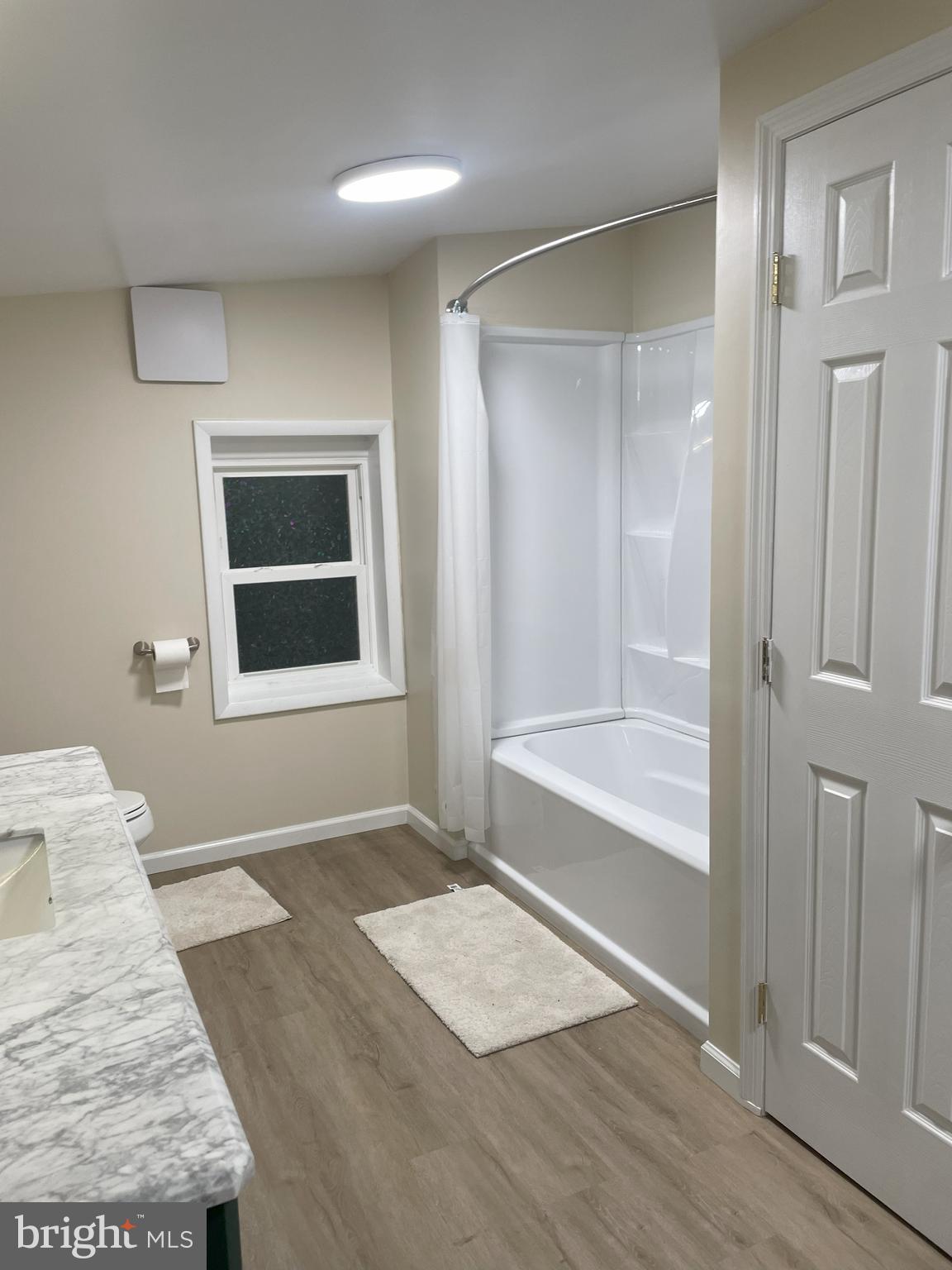 FLEETWOOD - Residential Lease