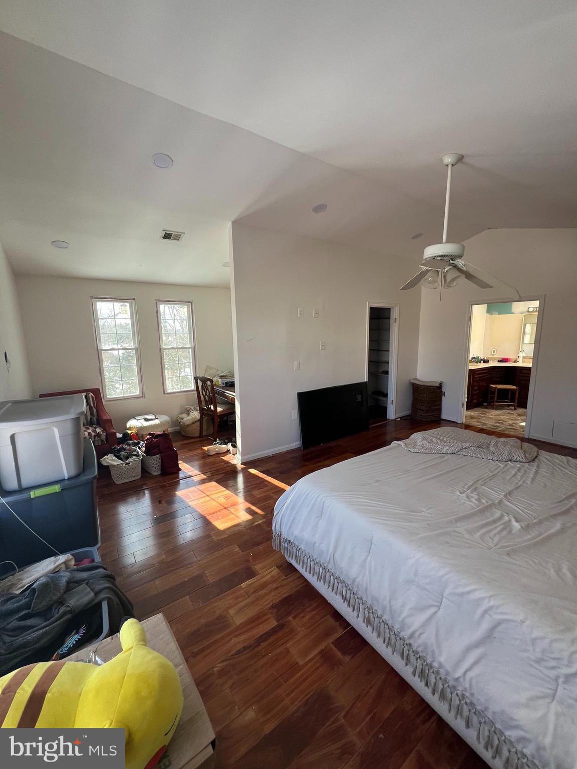 CLINTON - Residential