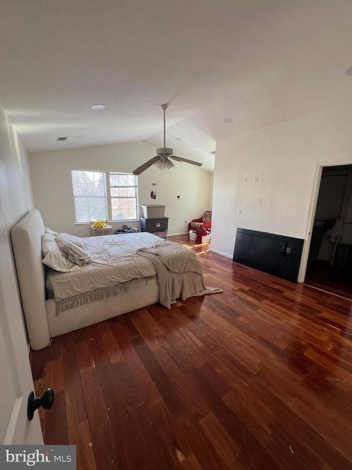 CLINTON - Residential