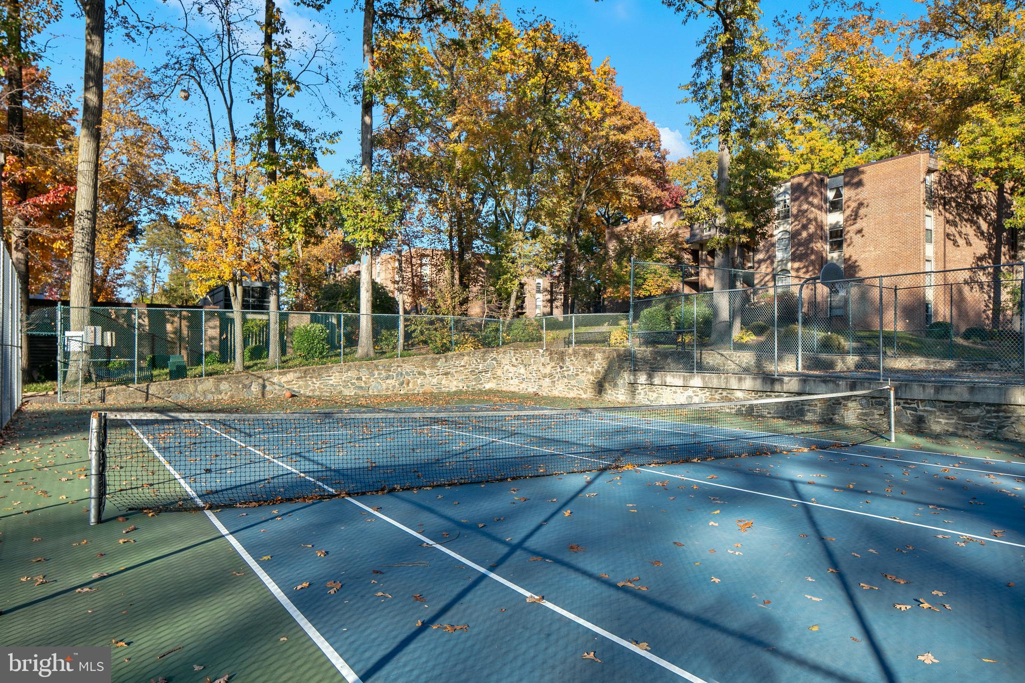 WOODBURN VILLAGE - Residential