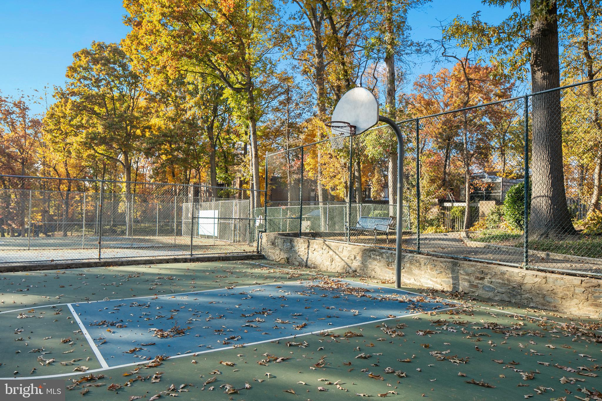 WOODBURN VILLAGE - Residential