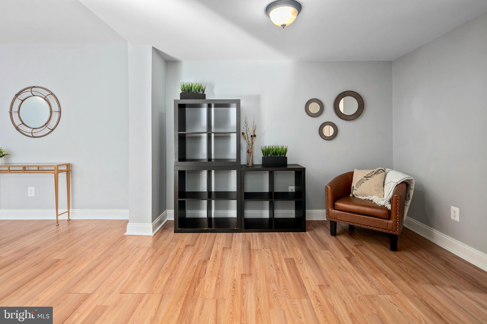 WOODBURN VILLAGE - Residential