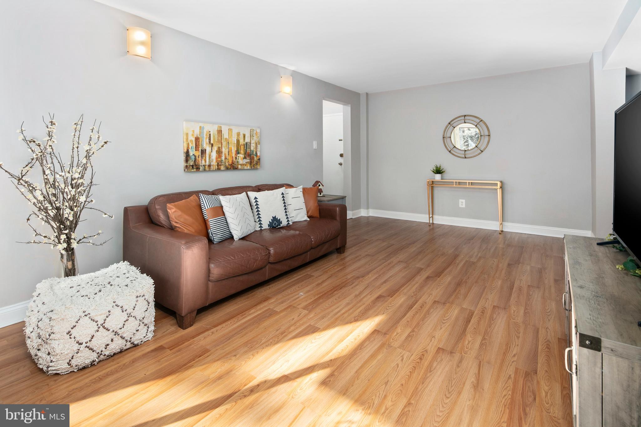 WOODBURN VILLAGE - Residential