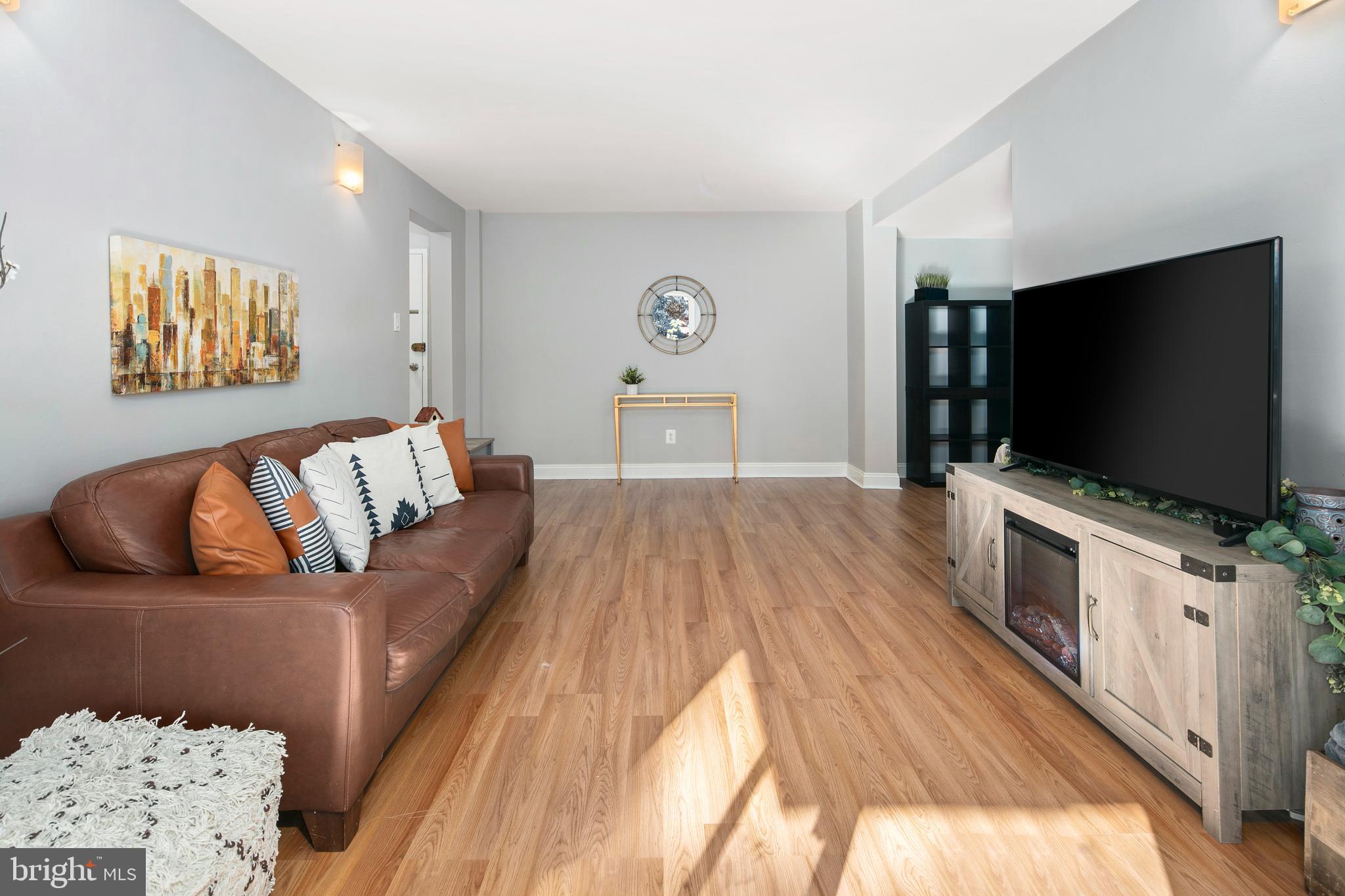 WOODBURN VILLAGE - Residential