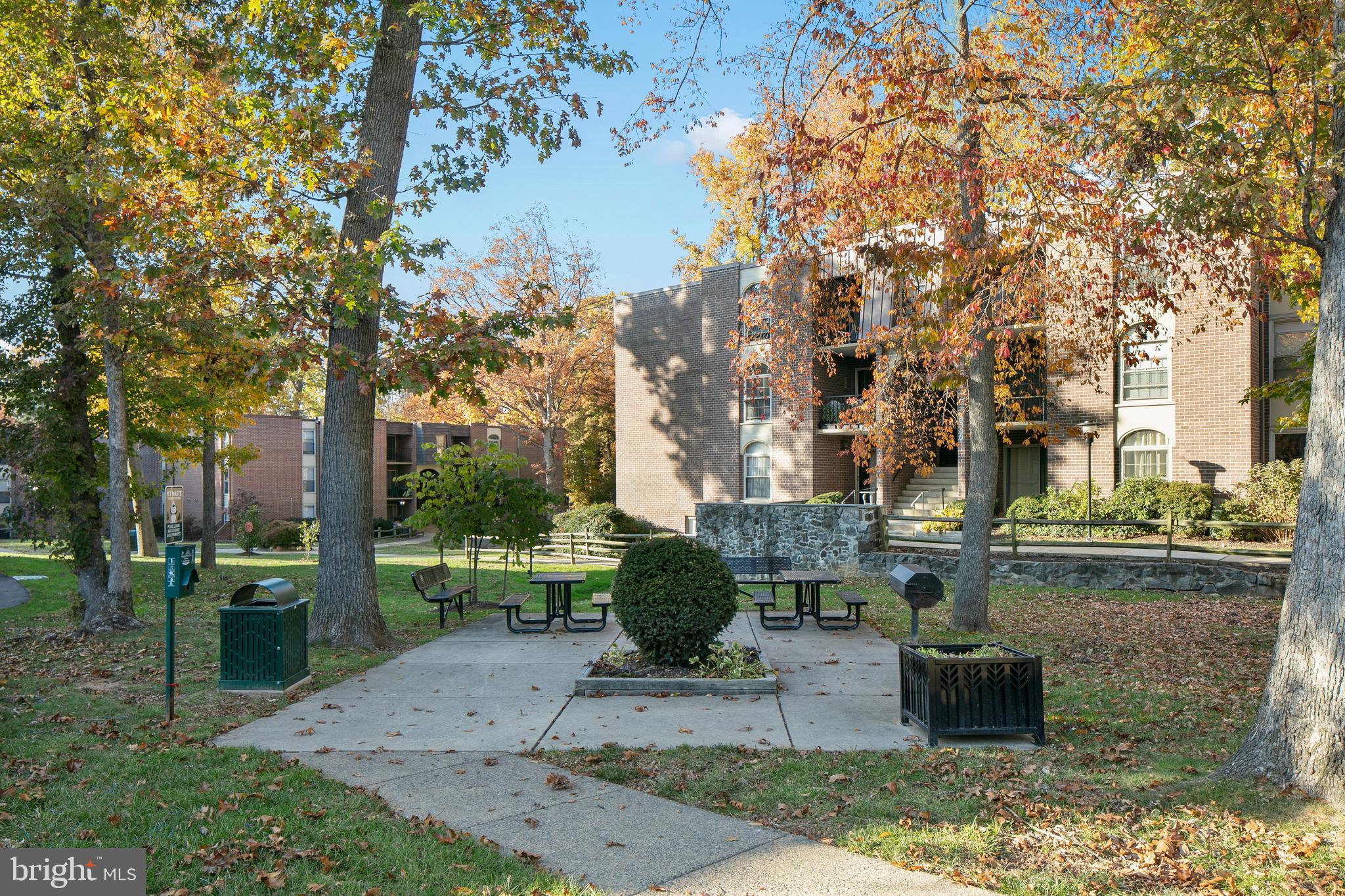 WOODBURN VILLAGE - Residential