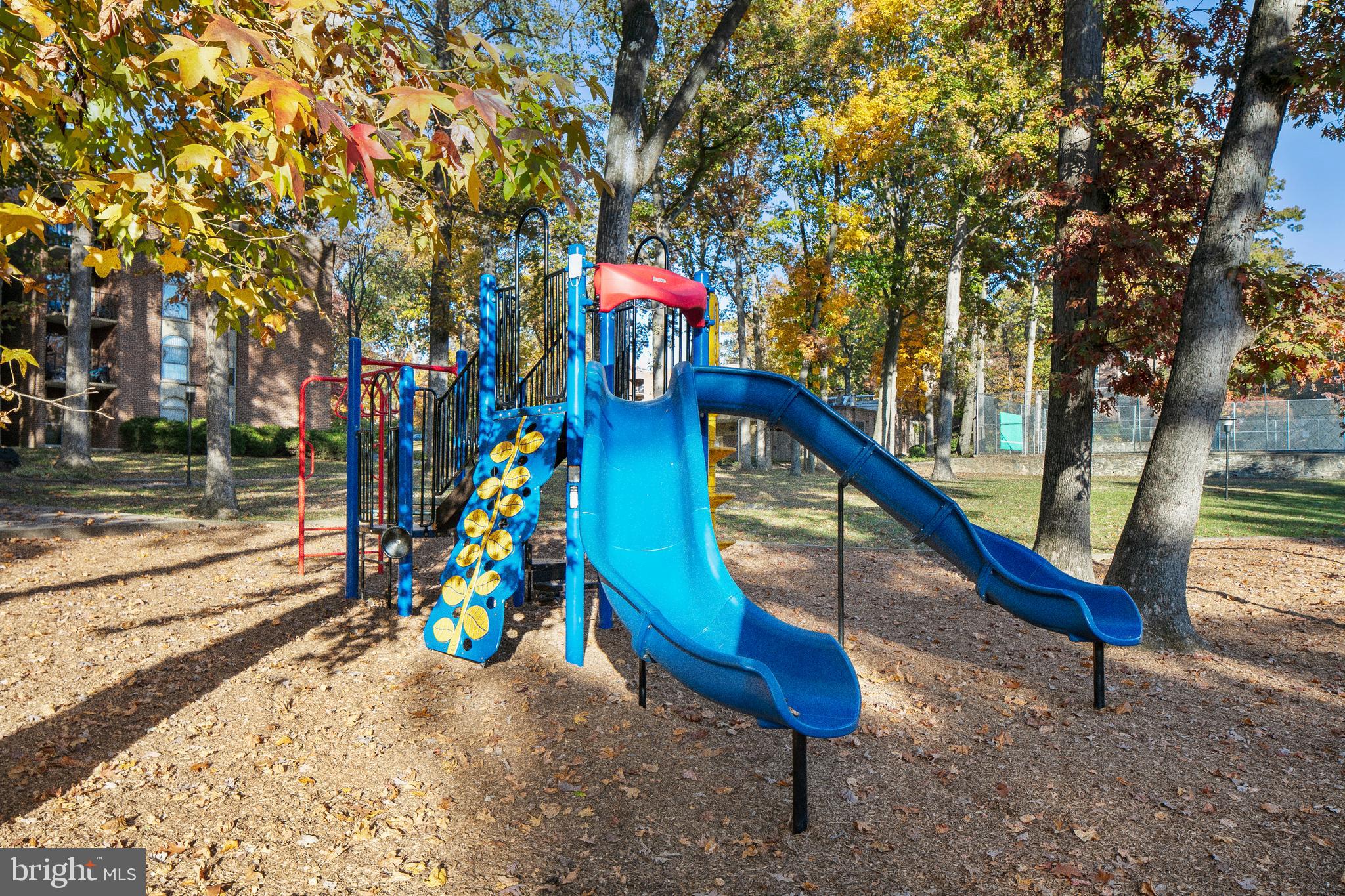 WOODBURN VILLAGE - Residential