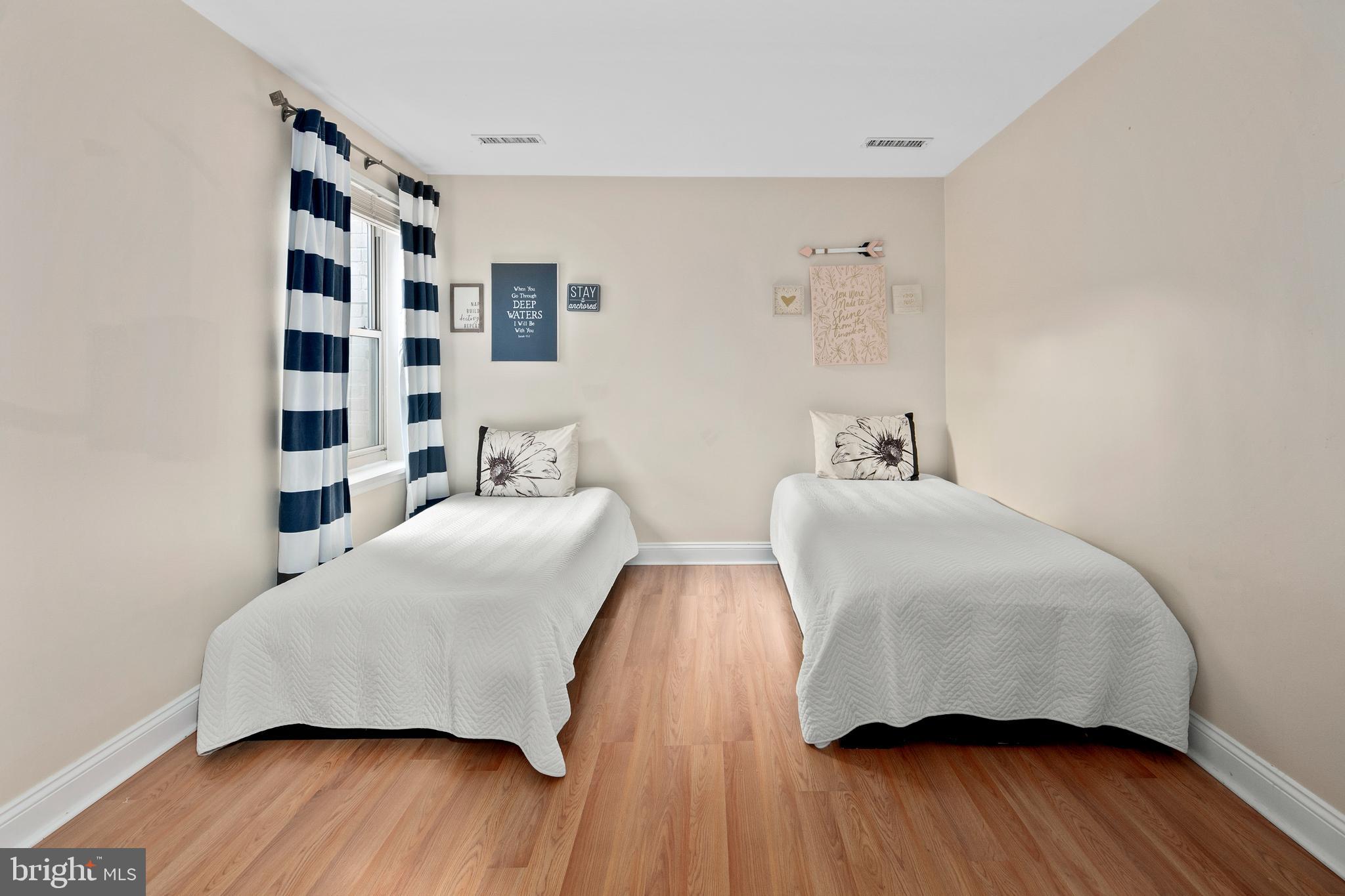 WOODBURN VILLAGE - Residential