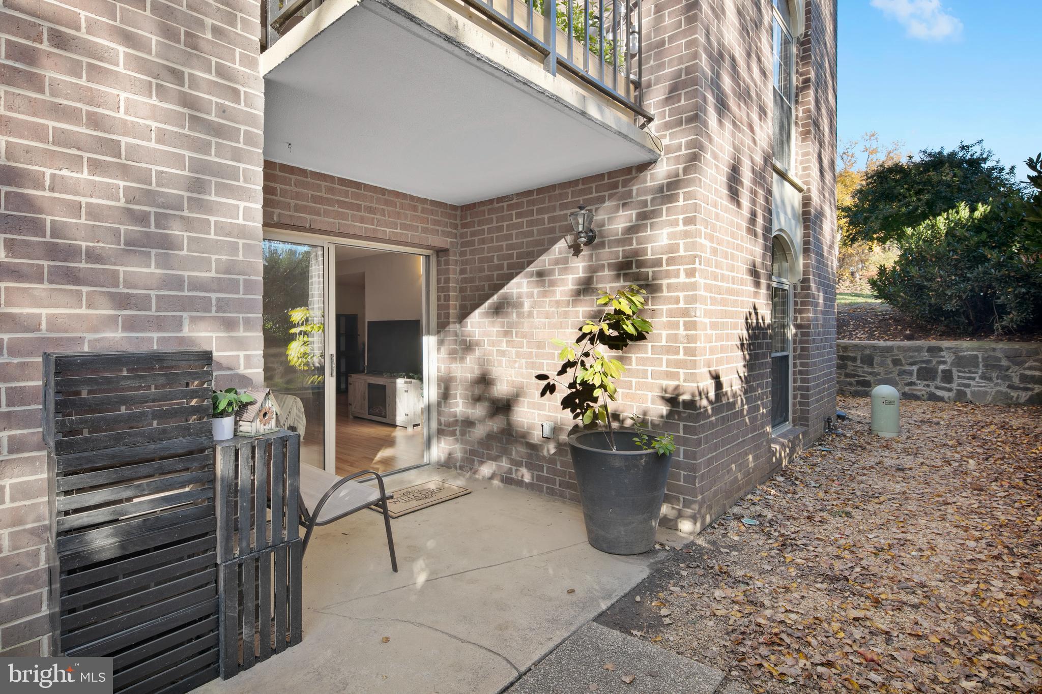 WOODBURN VILLAGE - Residential