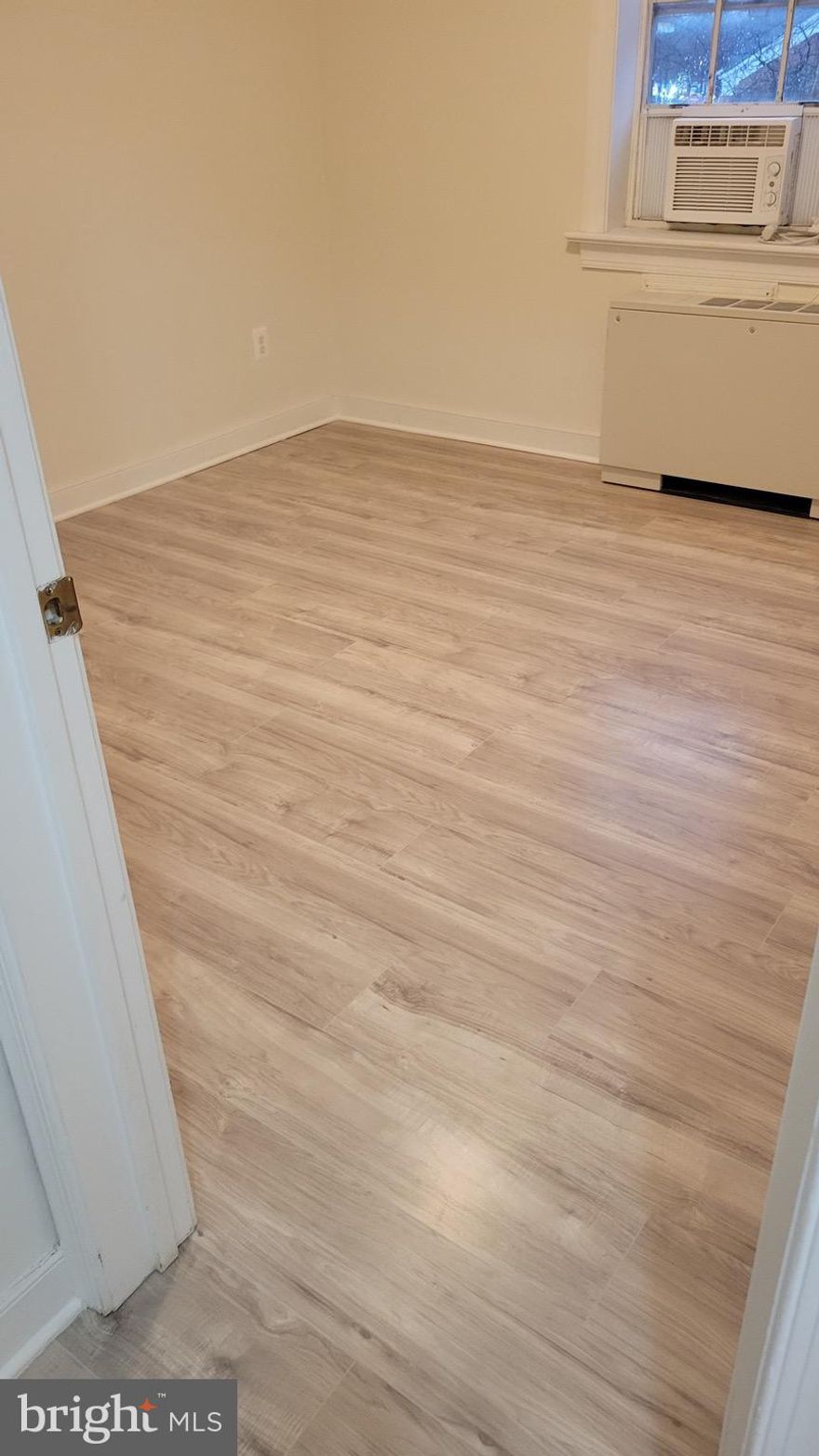 Welcome to your new home in Old Town! This fantastic 2BR, 1BA condo boasts a convenient in-unit washer and dryer, eliminating the need for trips to the laundromat, and brand new LVP flooring throughout the unit. Enjoy the ease of moving in with NO move-in fees! The well-designed layout provides a comfortable living space, perfect for your lifestyle. Ideal for commuters, this residence is a dream with easy access to transportation options. As an added bonus, the rent includes a coveted parking space in the common area parking lot. Tenants will appreciate the cost savings, as the only utility responsibility is a prorated electric bill. The owner is open to considering one small pet, subject to a deposit. Don't miss the opportunity to make this condo your new home sweet home