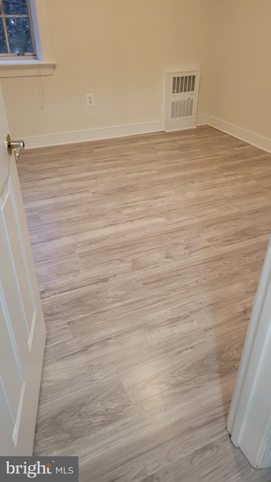 OLD TOWN NORTH - Residential Lease