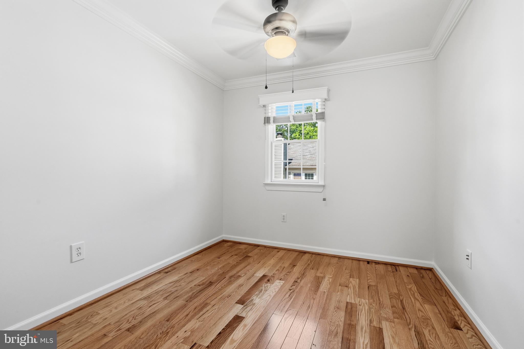 HUNTERS SQUARE - Residential