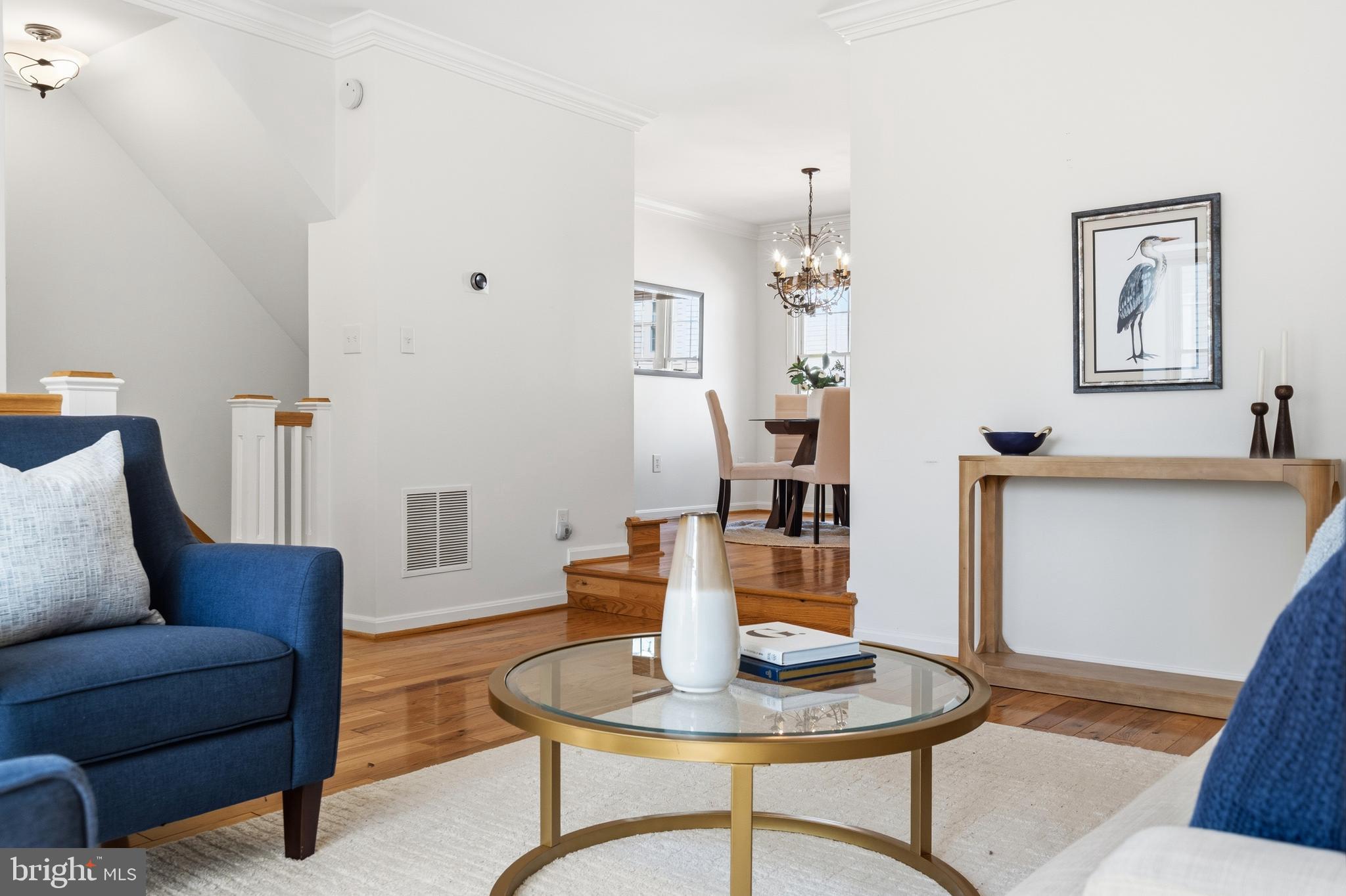 HUNTERS SQUARE - Residential