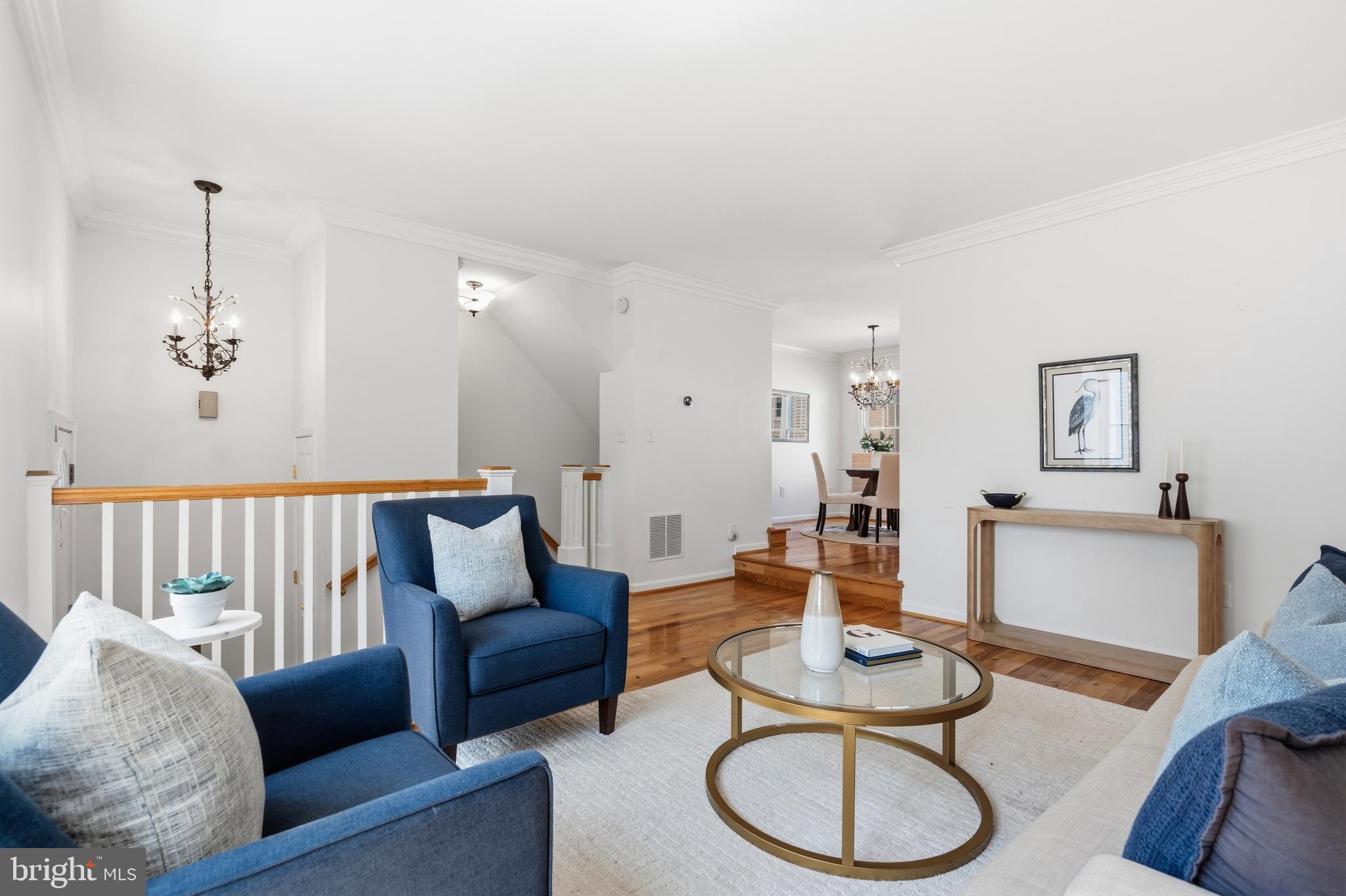 HUNTERS SQUARE - Residential