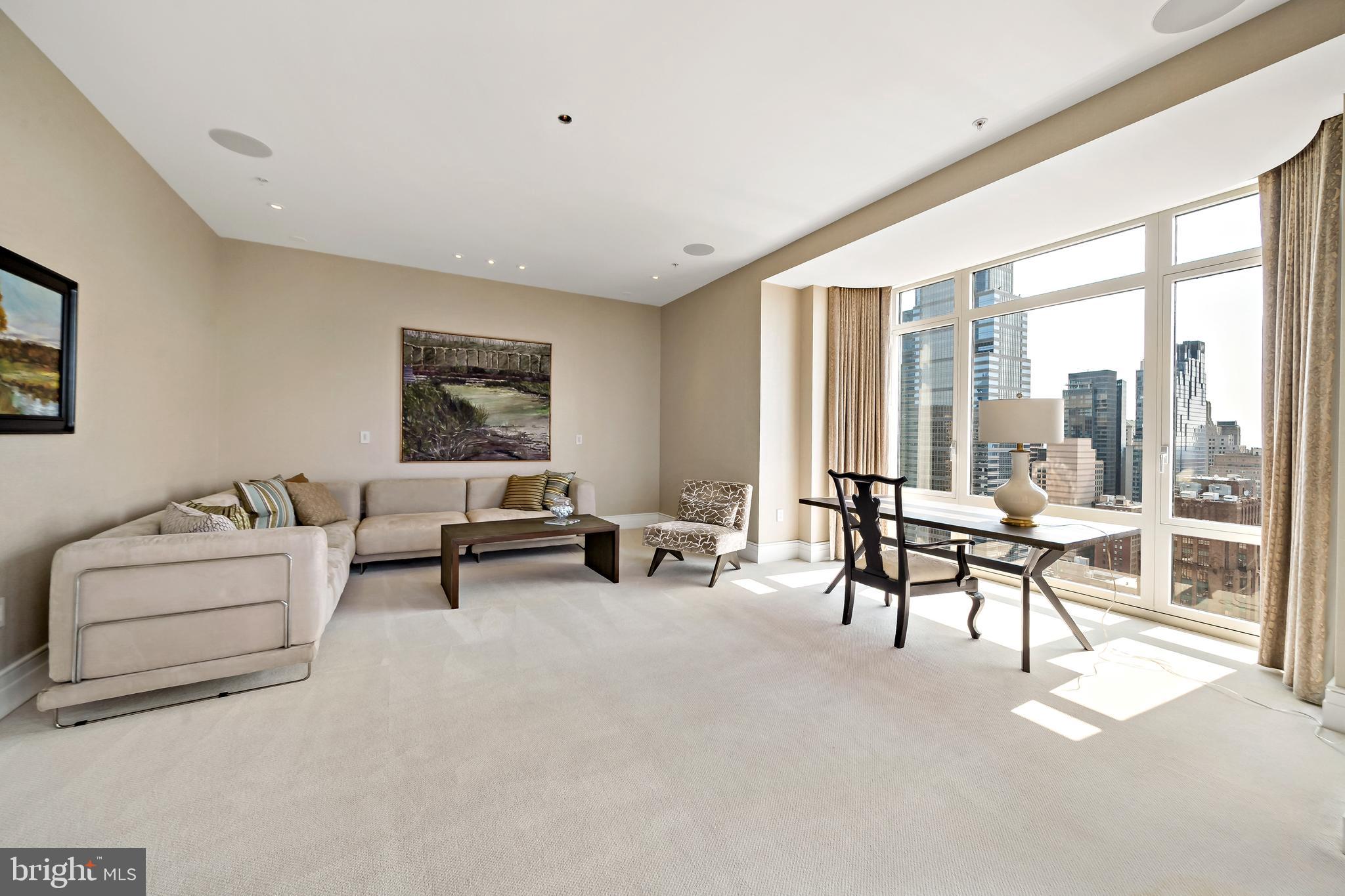 RITTENHOUSE SQUARE - Residential