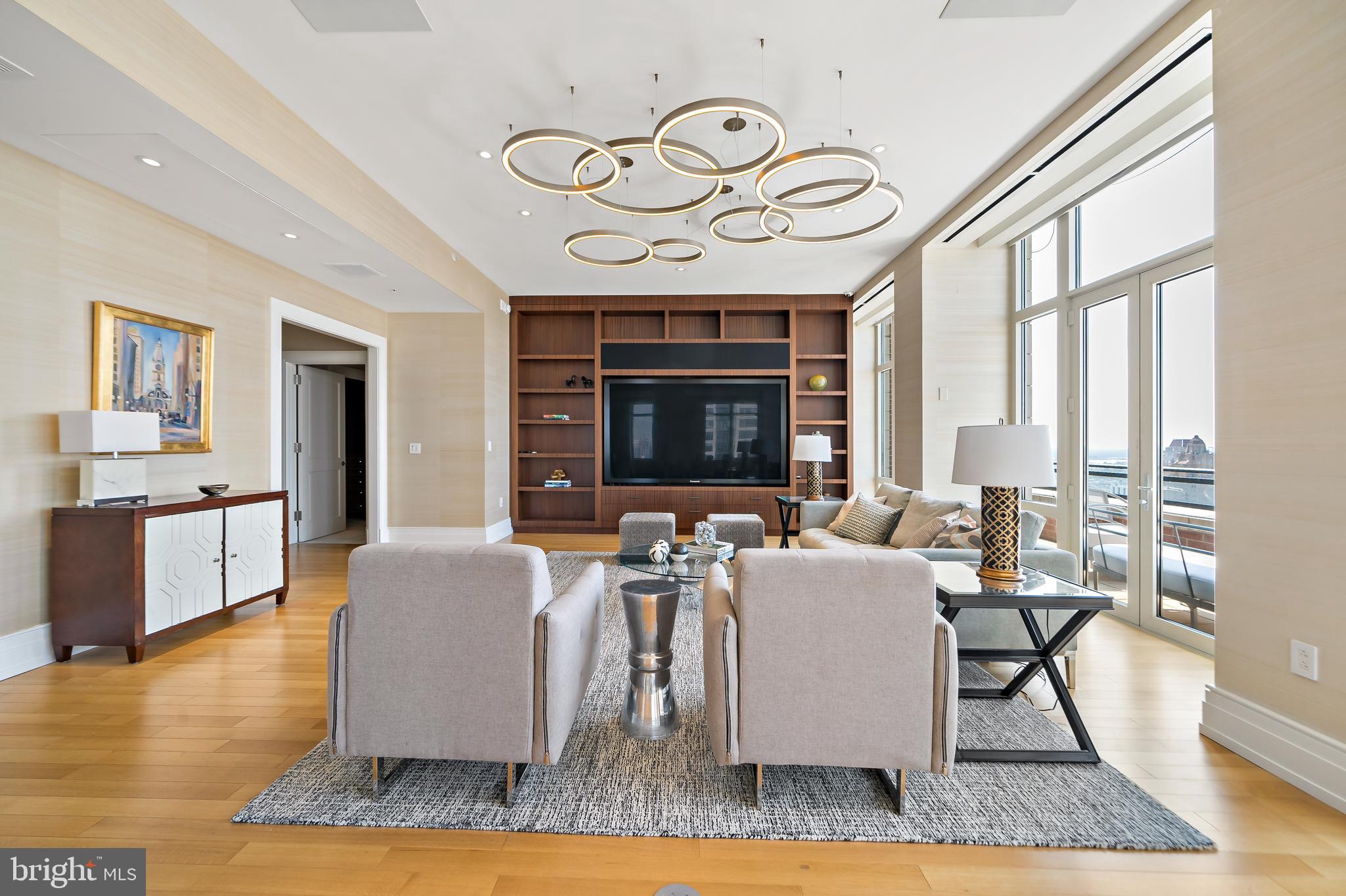 RITTENHOUSE SQUARE - Residential