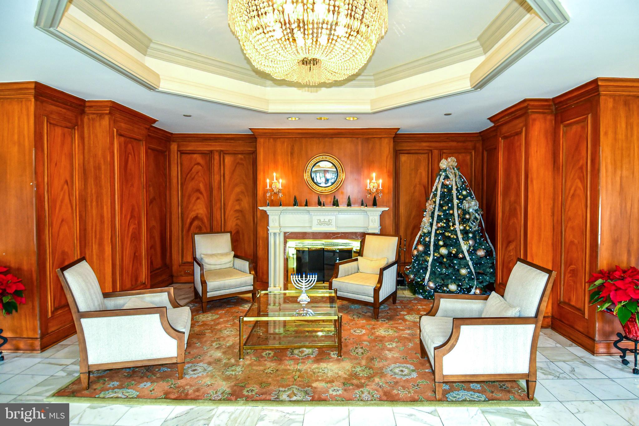 WHITLEY PARK CONDOMINIUM - Residential Lease