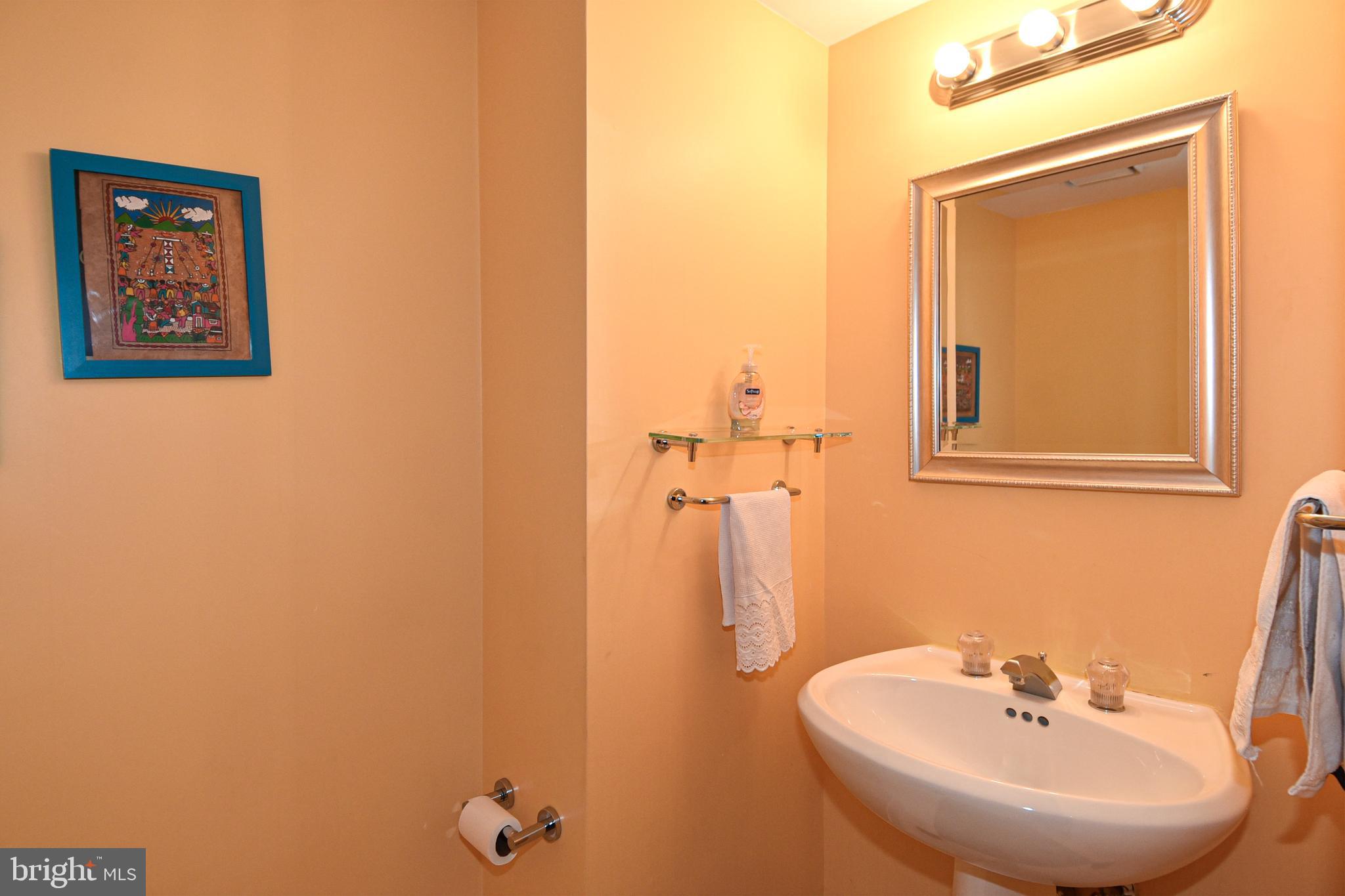 WHITLEY PARK CONDOMINIUM - Residential Lease