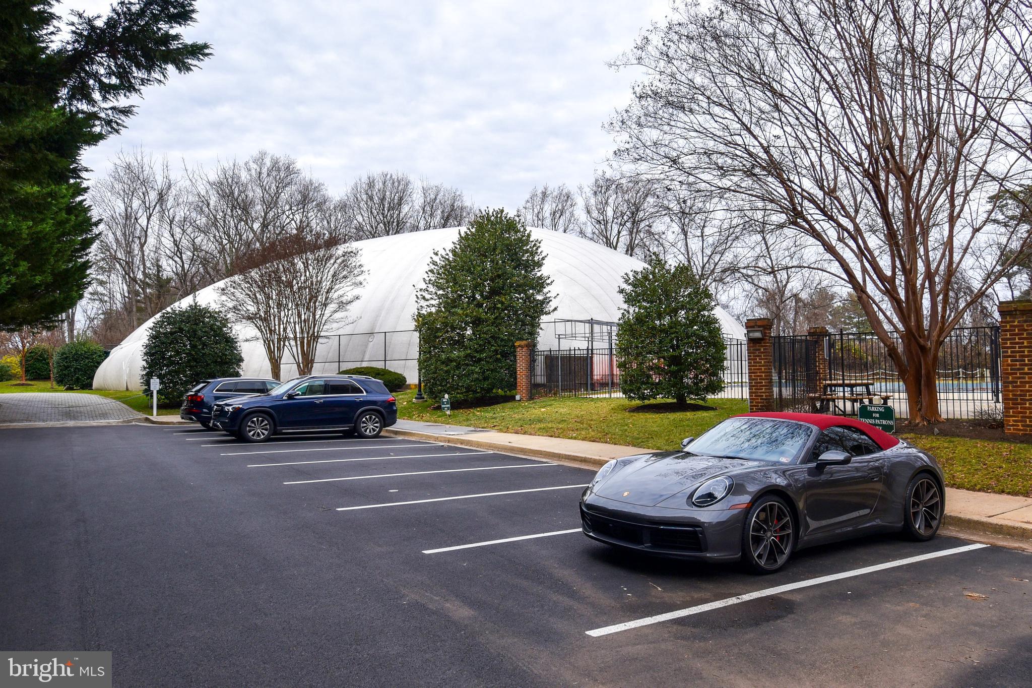 WHITLEY PARK CONDOMINIUM - Residential Lease