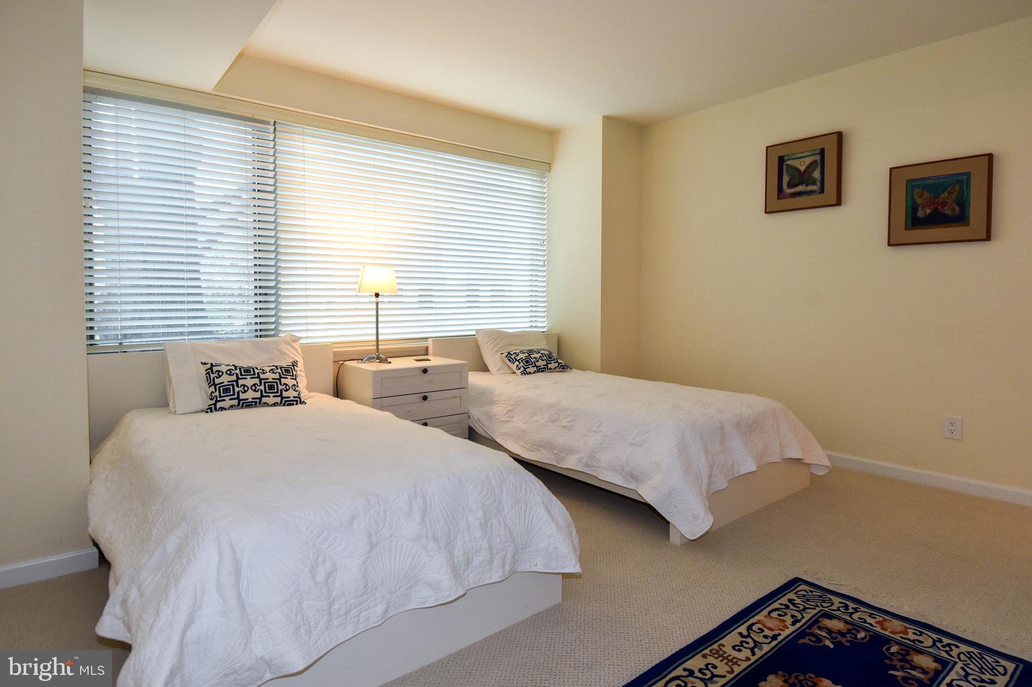 WHITLEY PARK CONDOMINIUM - Residential Lease