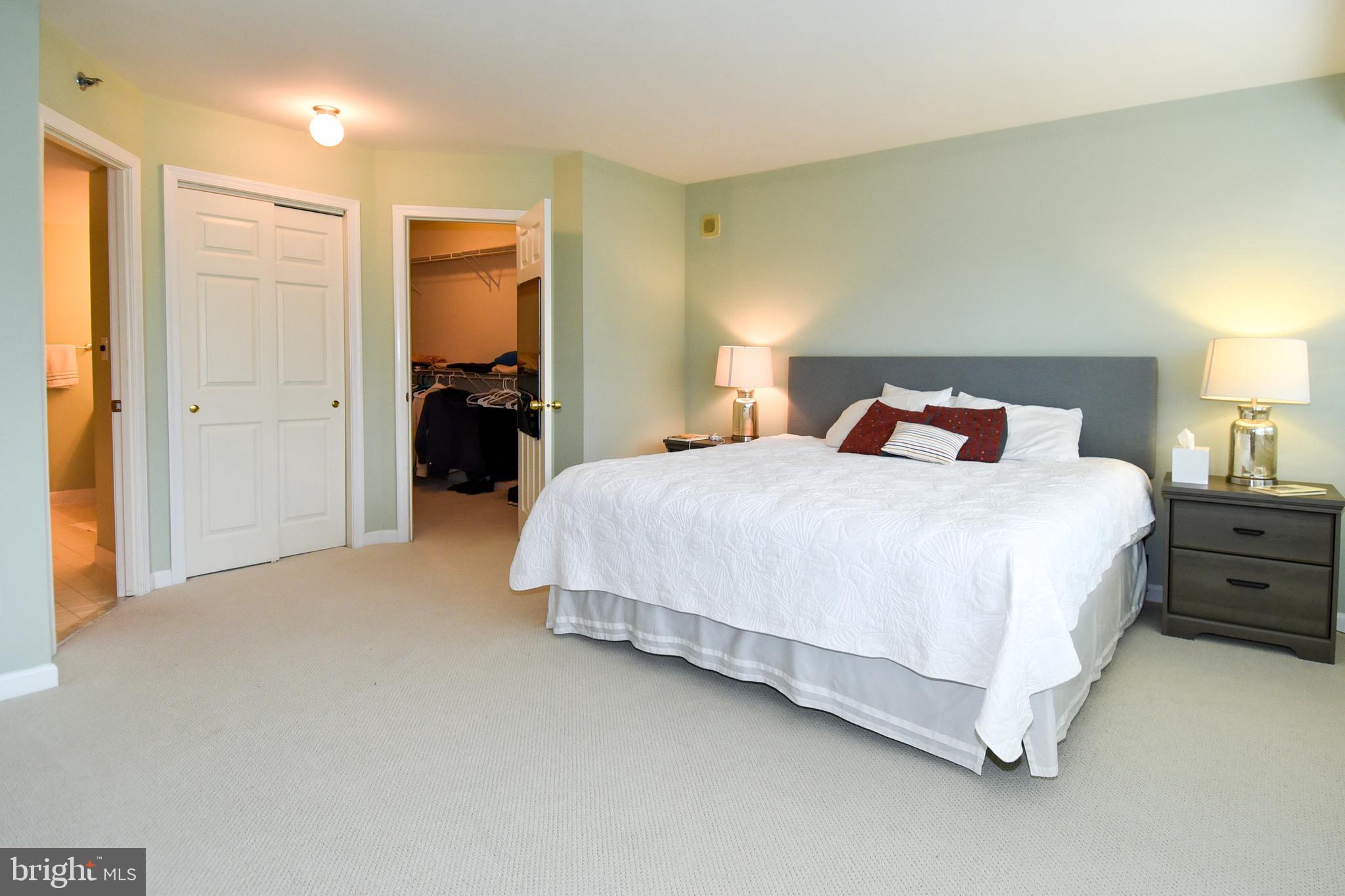 WHITLEY PARK CONDOMINIUM - Residential Lease