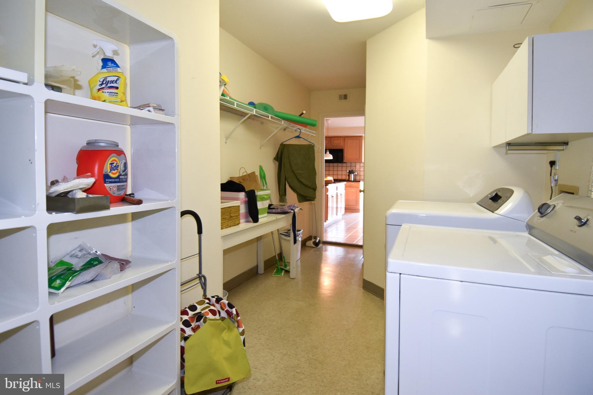 WHITLEY PARK CONDOMINIUM - Residential Lease