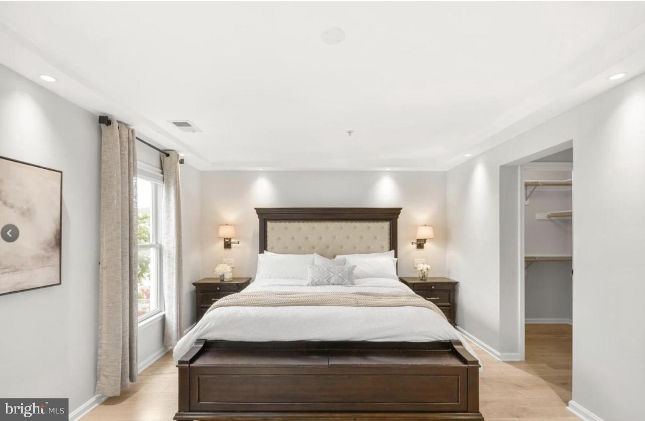 VILLAGES OF URBANA - Residential Lease