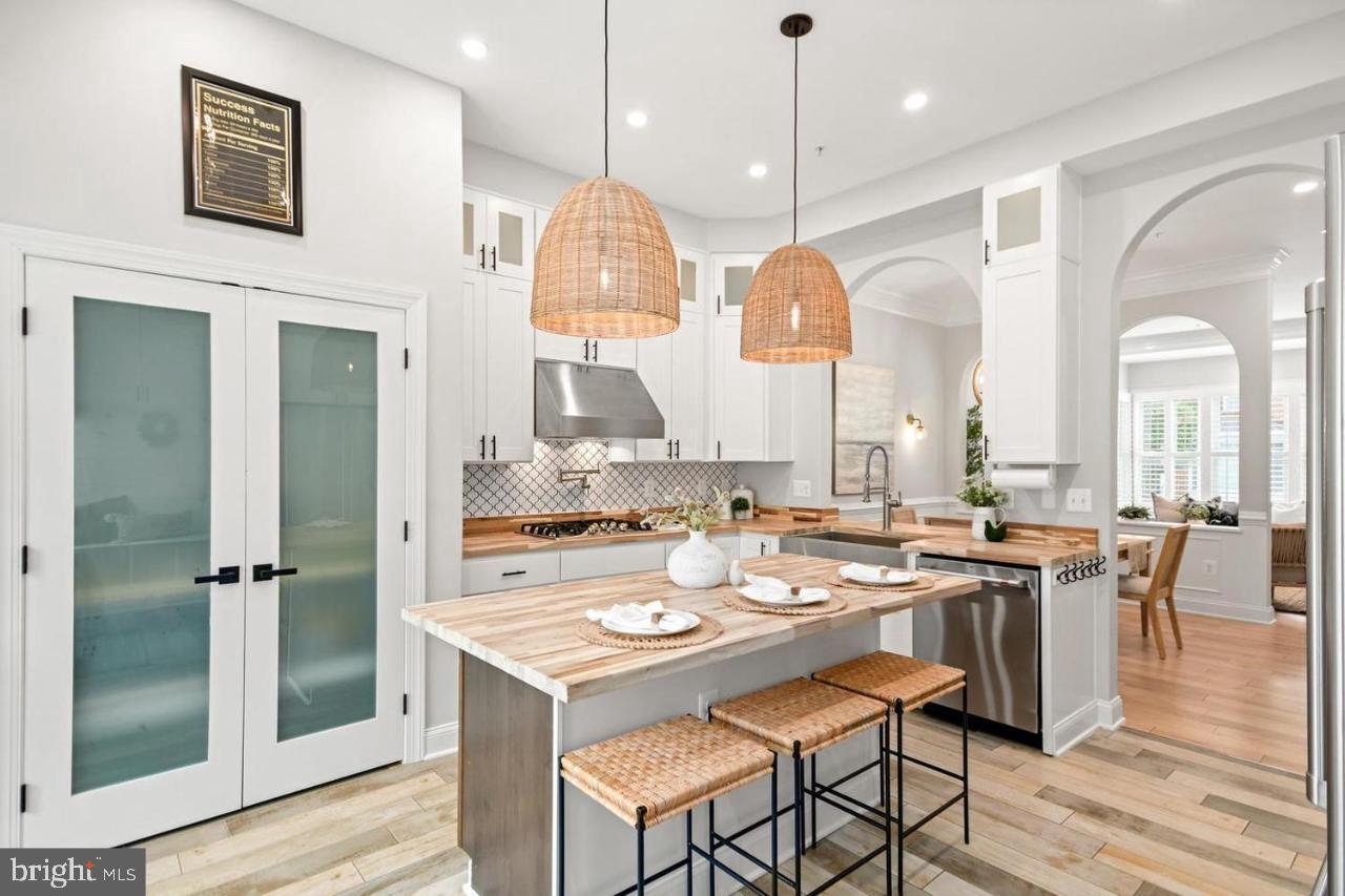 VILLAGES OF URBANA - Residential Lease