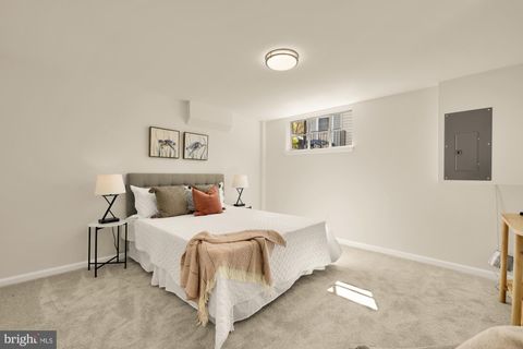 Tiny photo for 5101 Brentford Drive, NORTH BETHESDA, MD 20852 (MLS # MDMC2227288)
