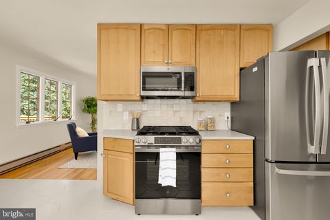 Tiny photo for 5101 Brentford Drive, NORTH BETHESDA, MD 20852 (MLS # MDMC2227288)