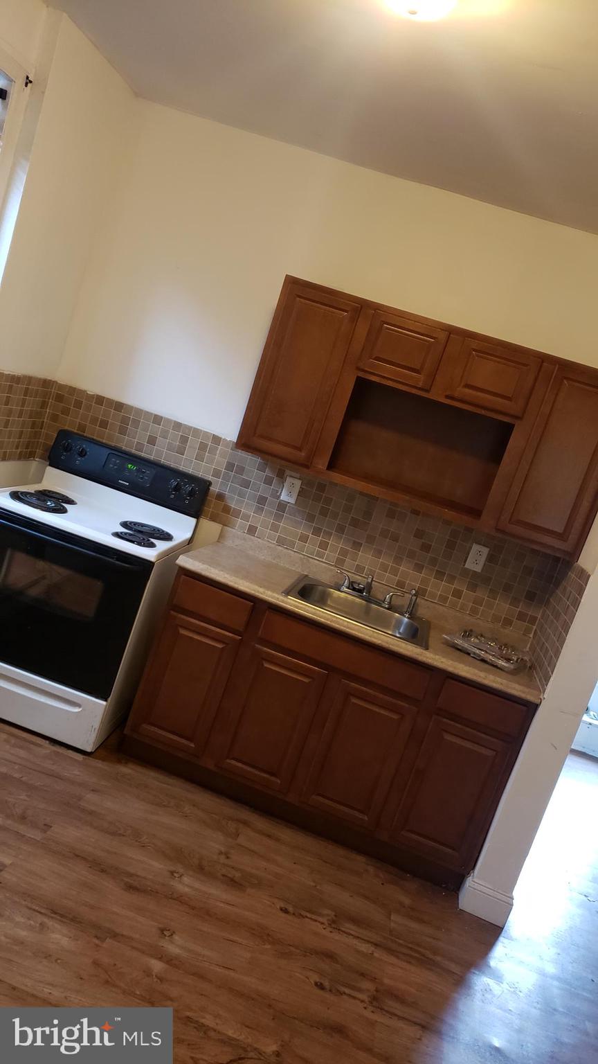 WEST PHILADELPHIA - Residential Income