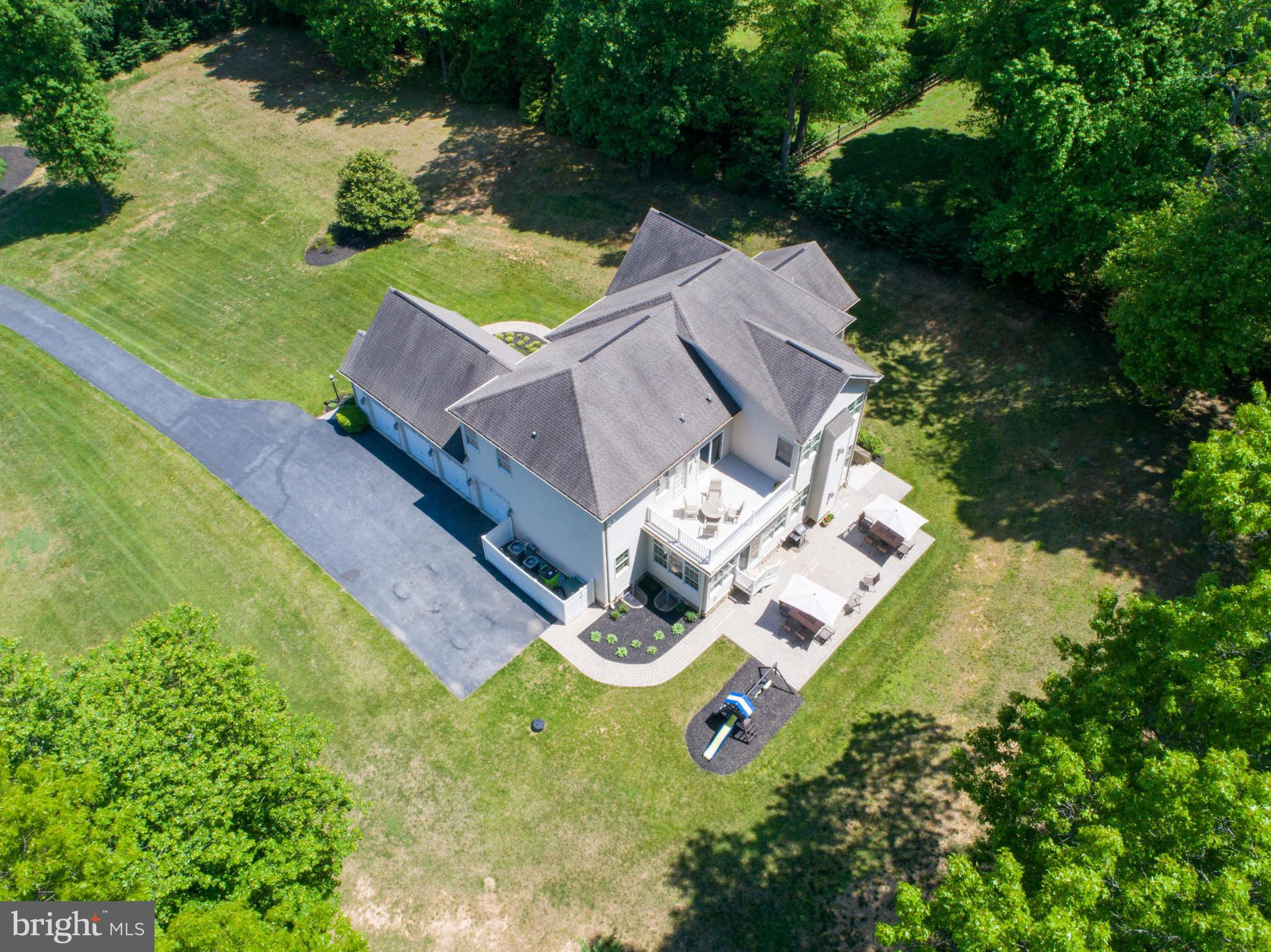 HOLDEN HILLS - Residential