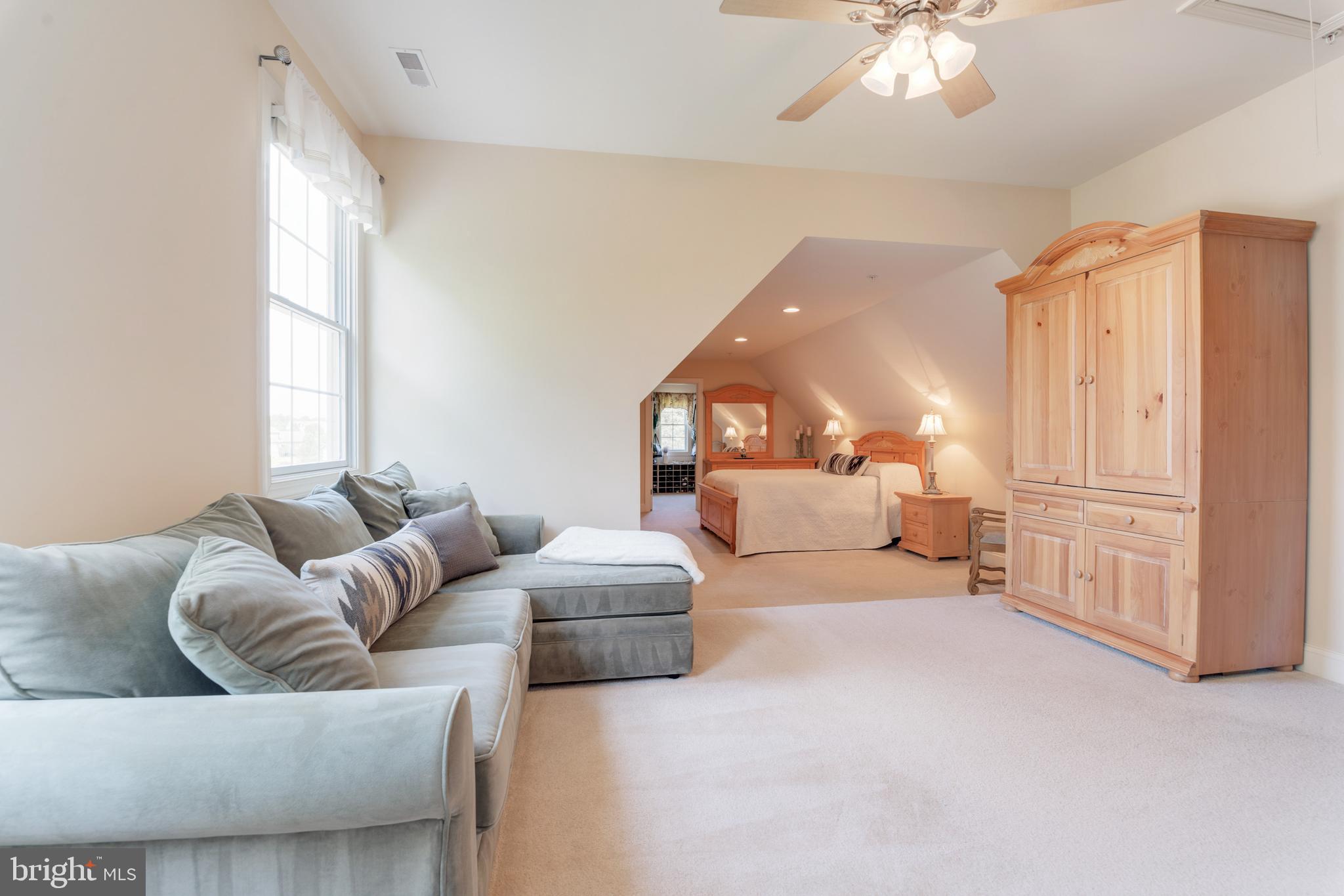 HOLDEN HILLS - Residential