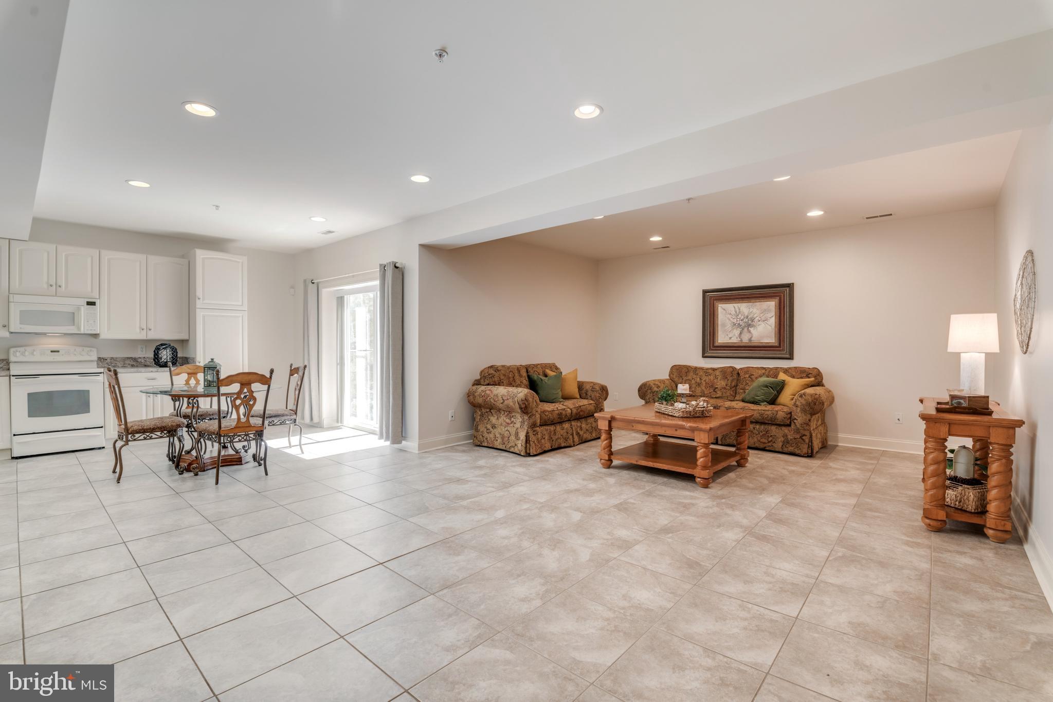 HOLDEN HILLS - Residential