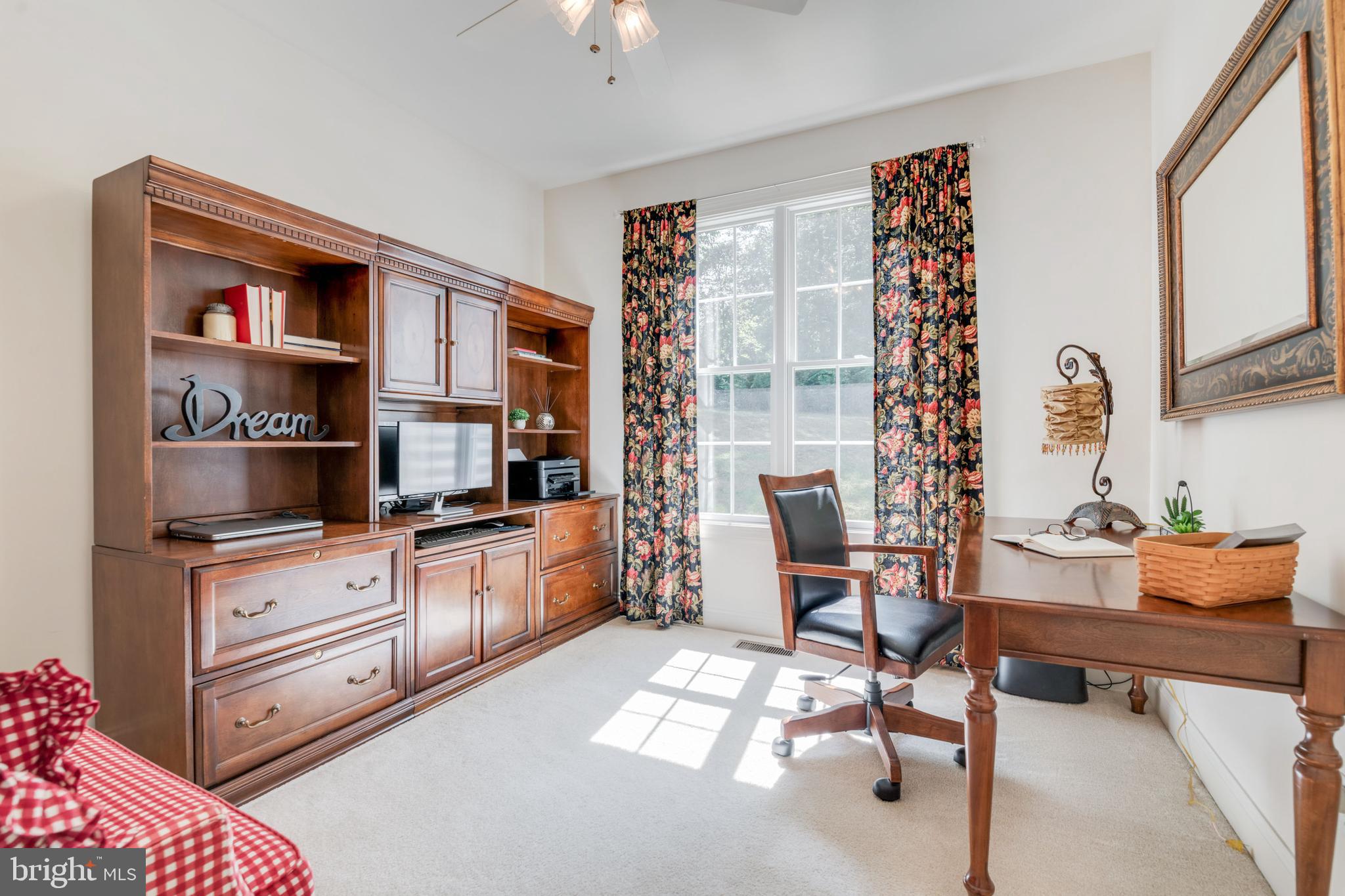 HOLDEN HILLS - Residential