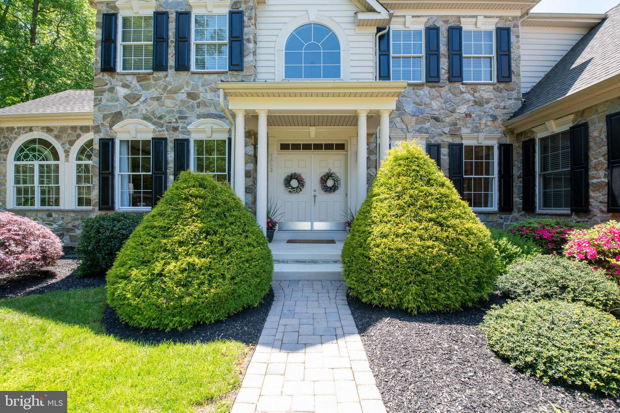 HOLDEN HILLS - Residential