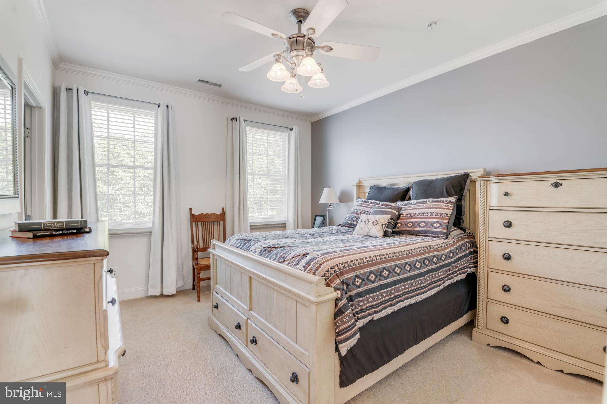 HOLDEN HILLS - Residential