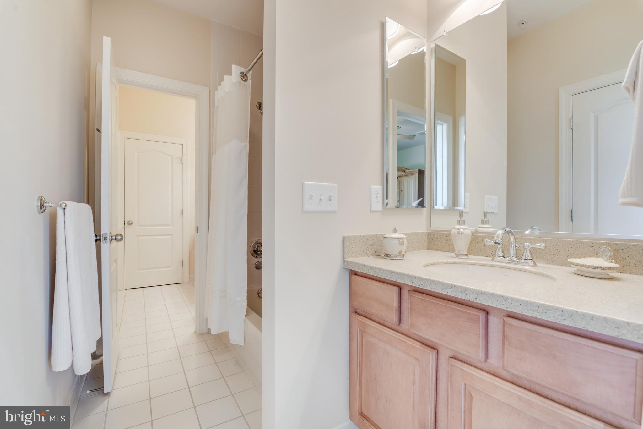 HOLDEN HILLS - Residential