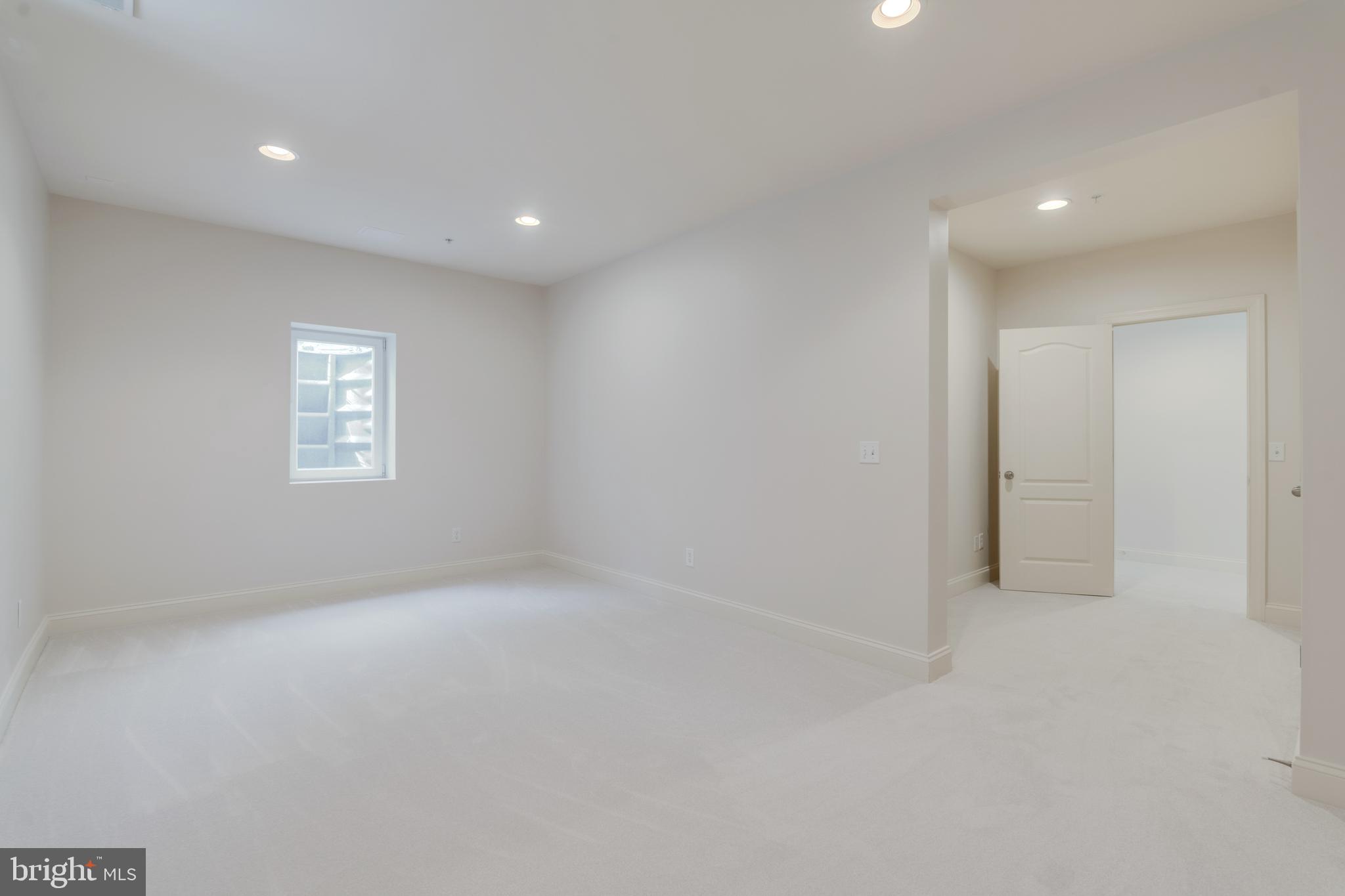 HOLDEN HILLS - Residential