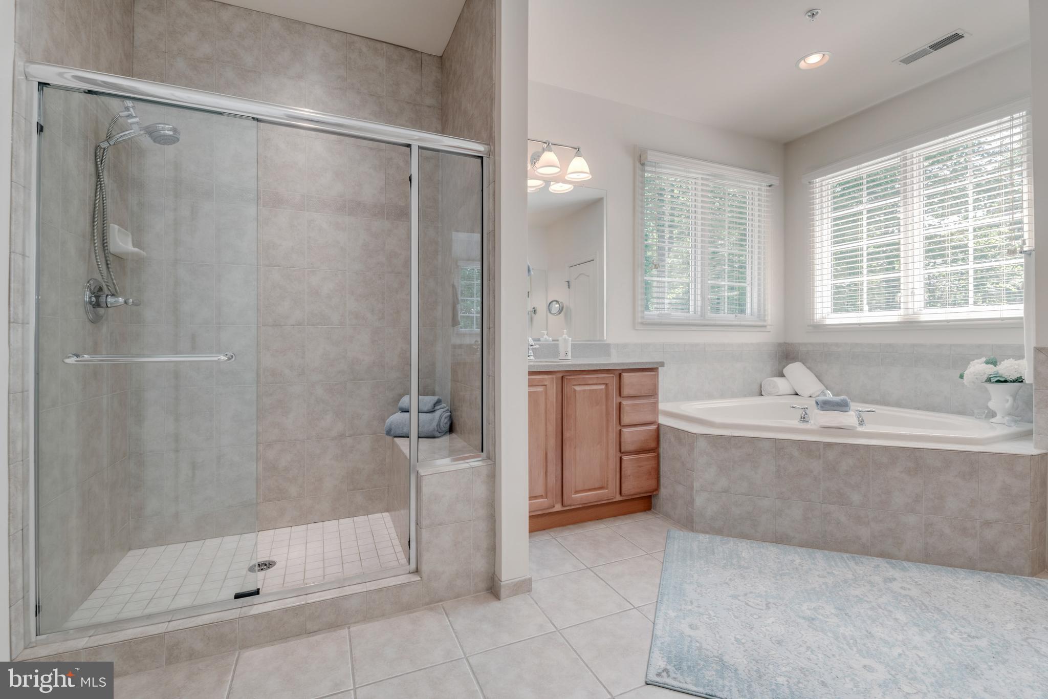 HOLDEN HILLS - Residential