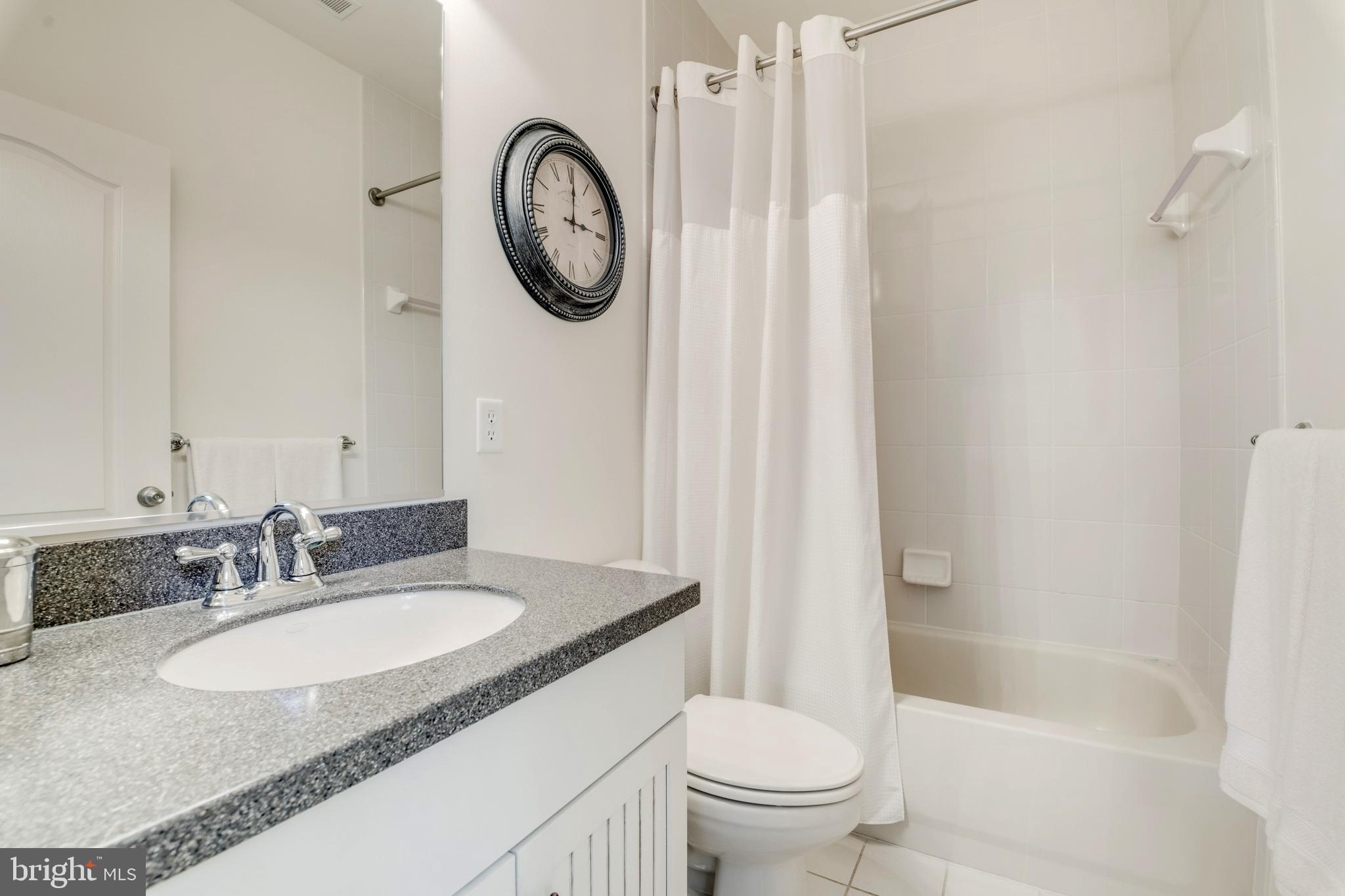 HOLDEN HILLS - Residential