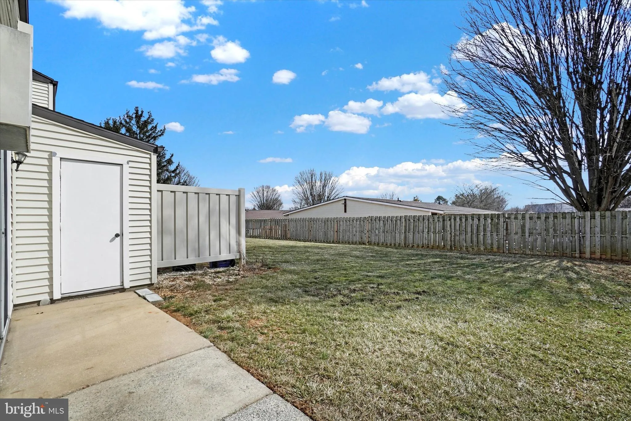 York, Pennsylvania 17408, United States, 2 Bedrooms Bedrooms, ,2 BathroomsBathrooms,Residential,Pending,78137