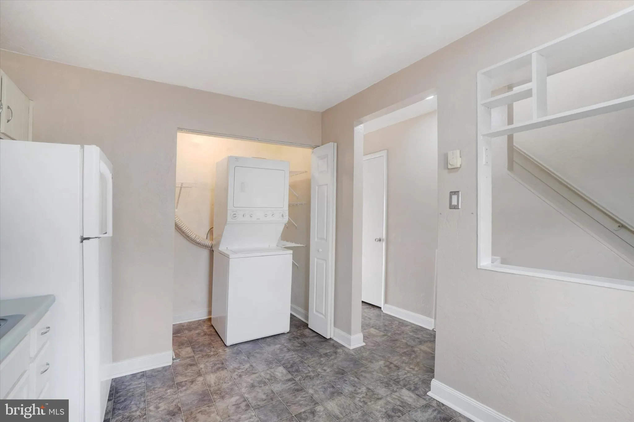 York, Pennsylvania 17408, United States, 2 Bedrooms Bedrooms, ,2 BathroomsBathrooms,Residential,Pending,78137