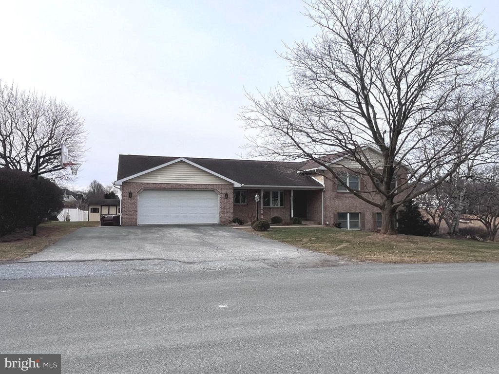 Photo of 482 Beech Tree St, SHIPPENSBURG, PA 17257 (MLS # PAFL2031120)