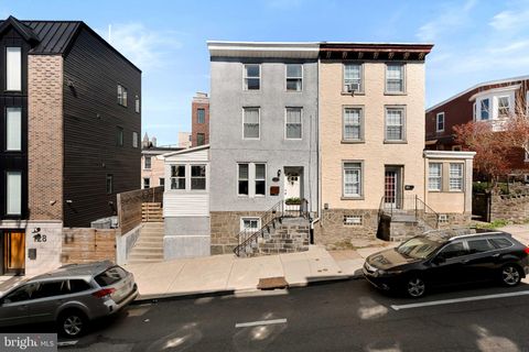 Photo of 132 Shurs Lane, PHILADELPHIA, PA 19127 (MLS # PAPH2601412)