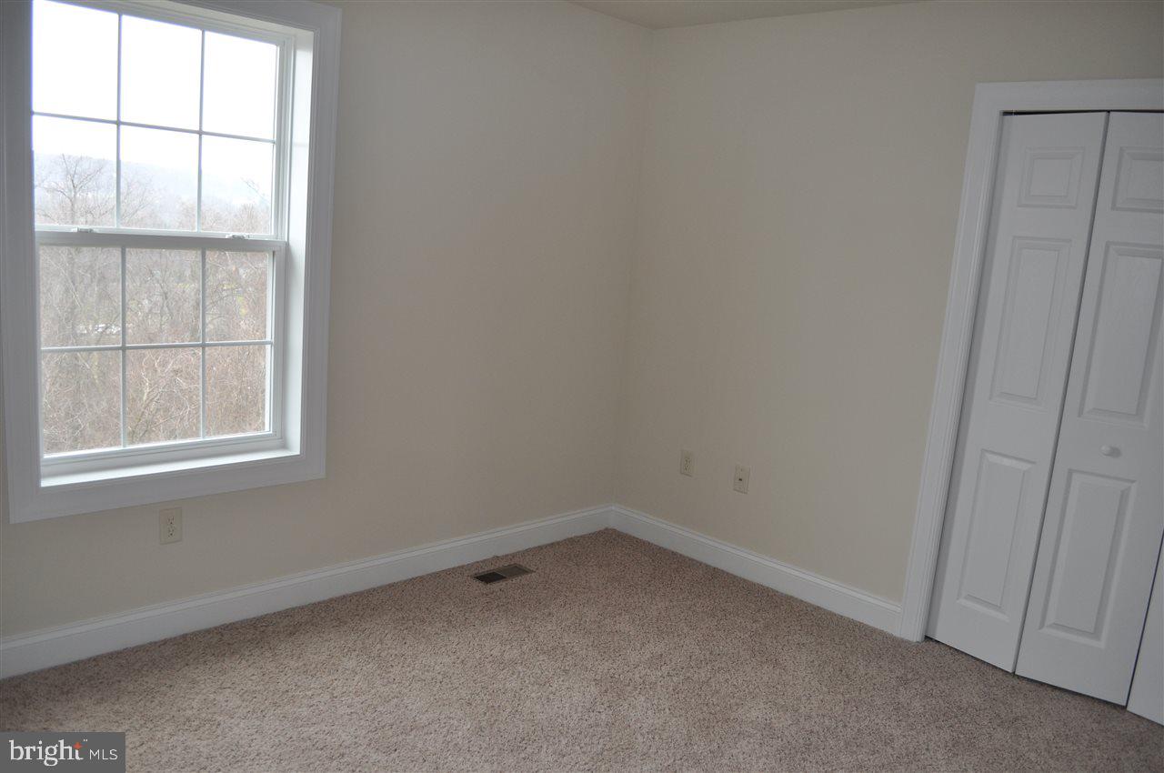 CHESTNUT VALLEY - Residential