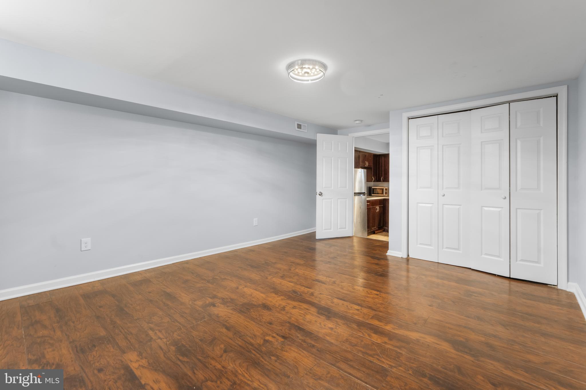 LITTLE ITALY - Residential